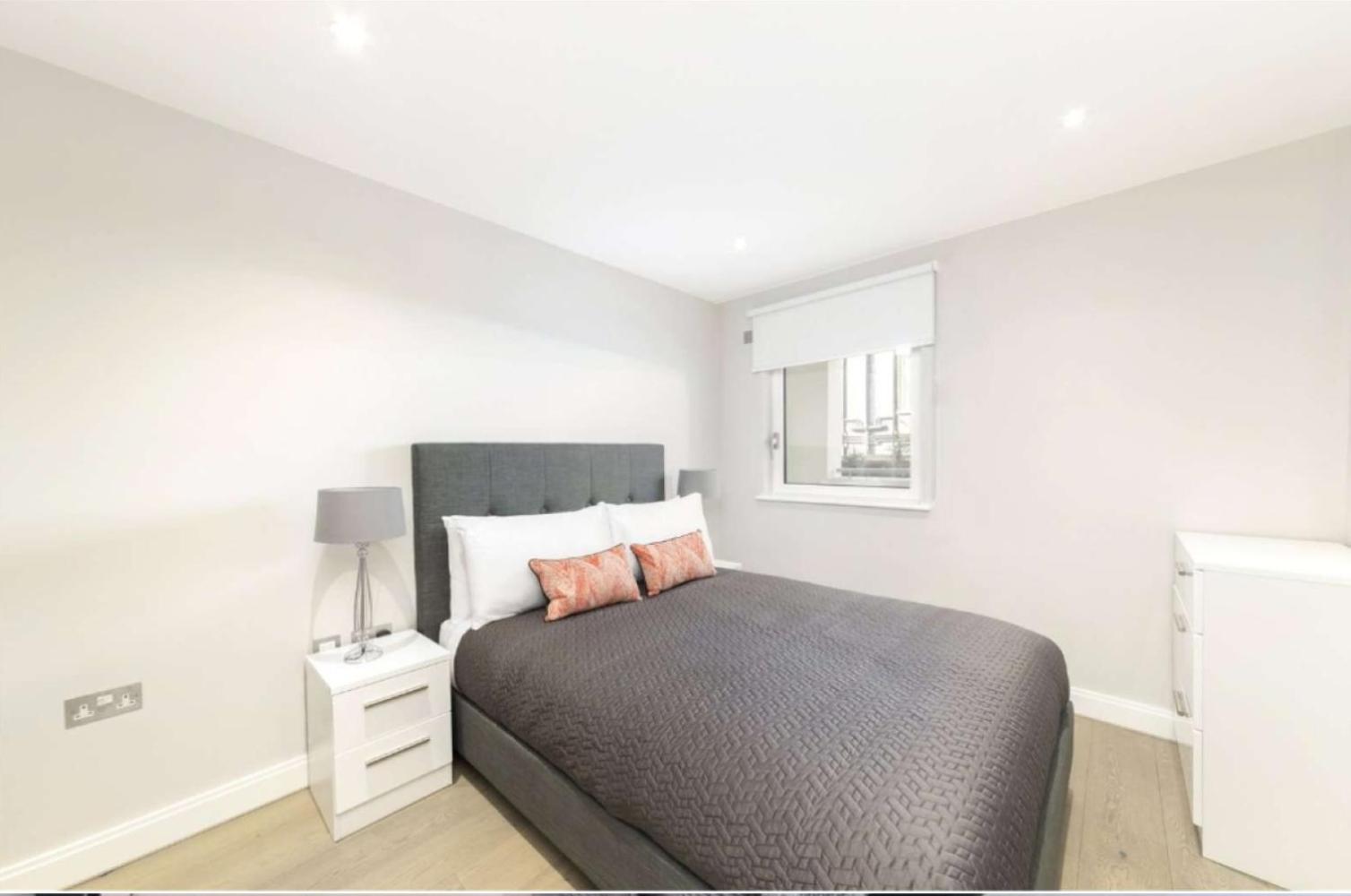Mayfair Pied de Tier sleeps 6ppl