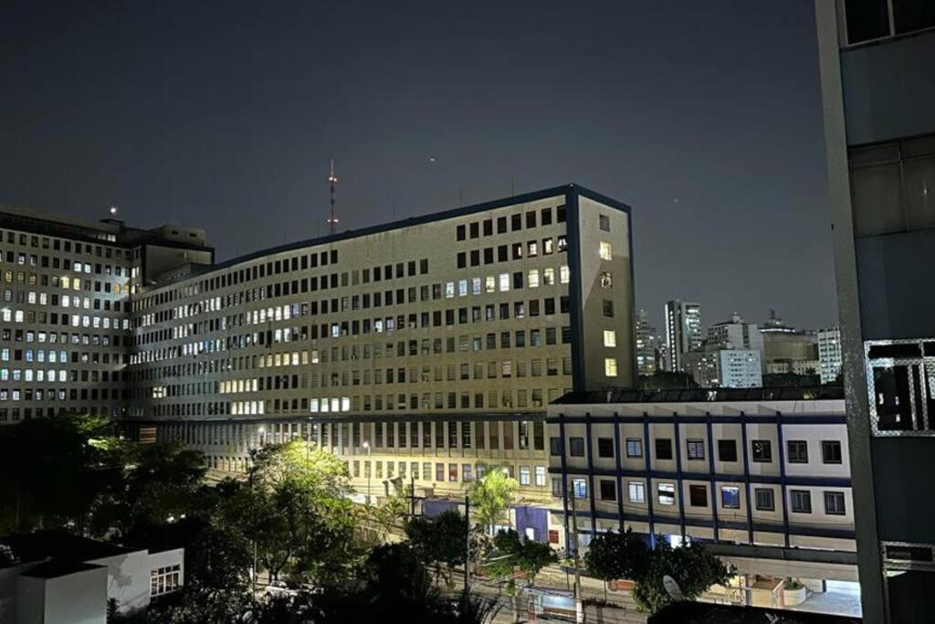 Apto - São Paulo - Aclimação - Quadra estação Metrô Vergueiro