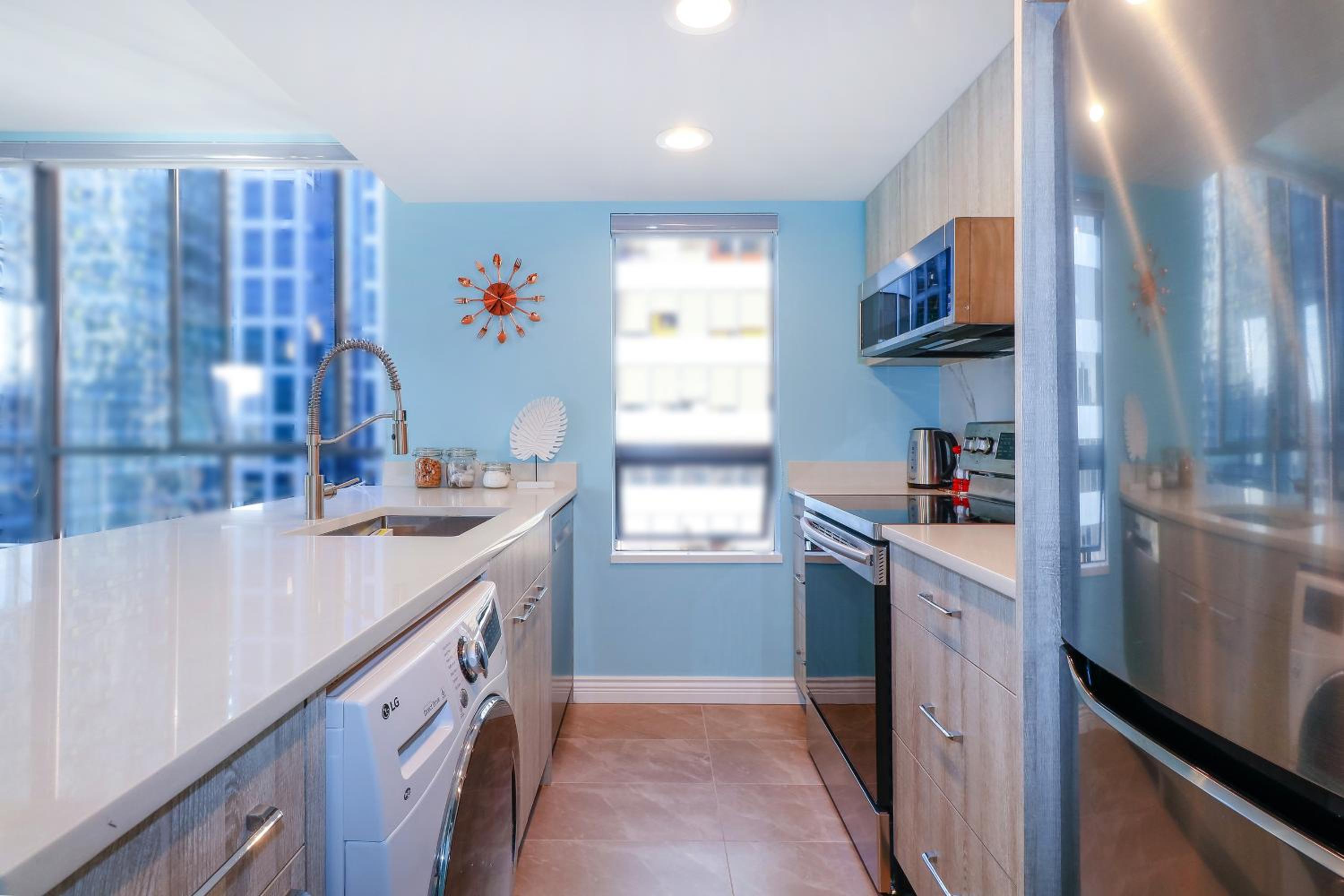 Best Location Downtown Chic Suites