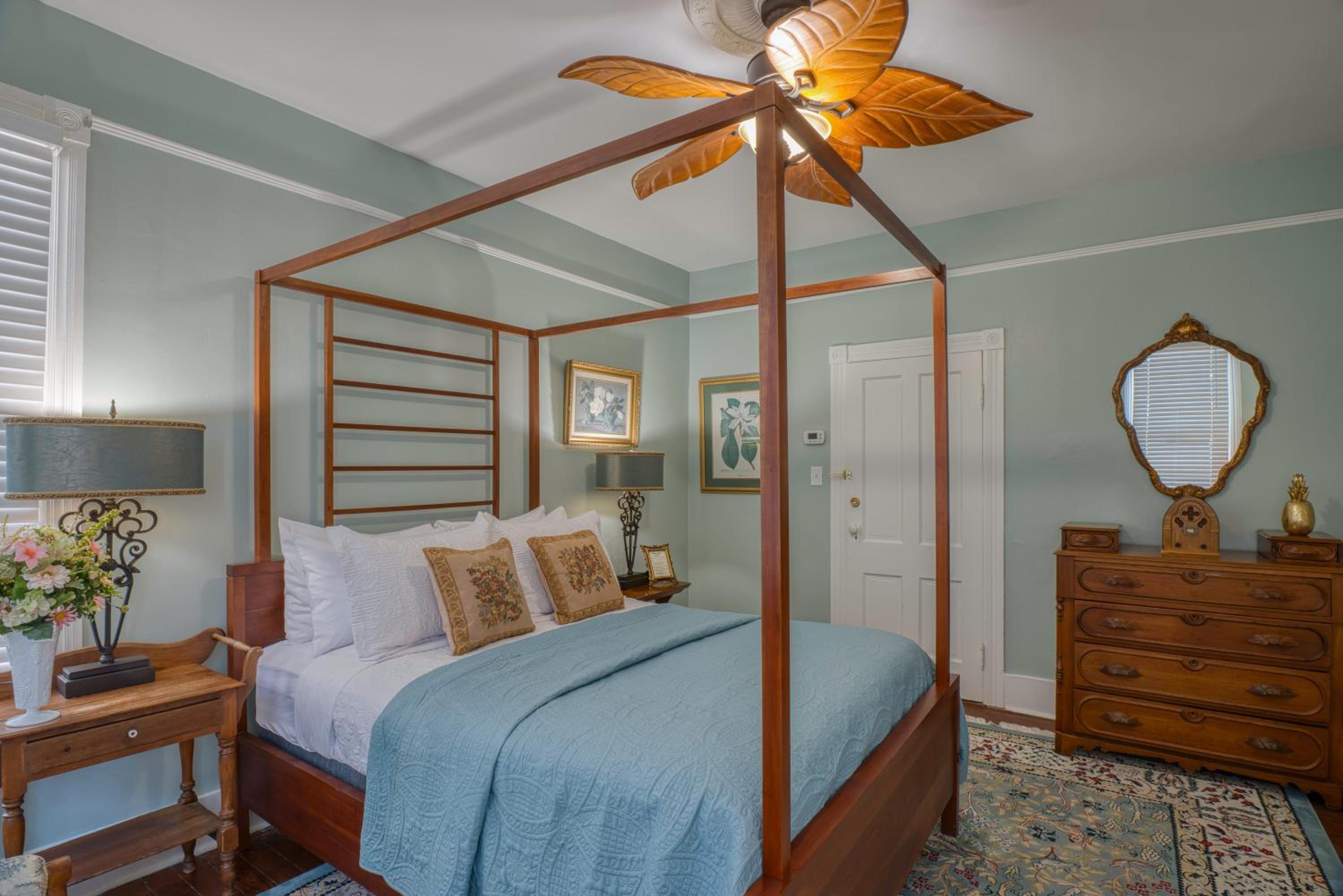 Victorian House Bed and Breakfast