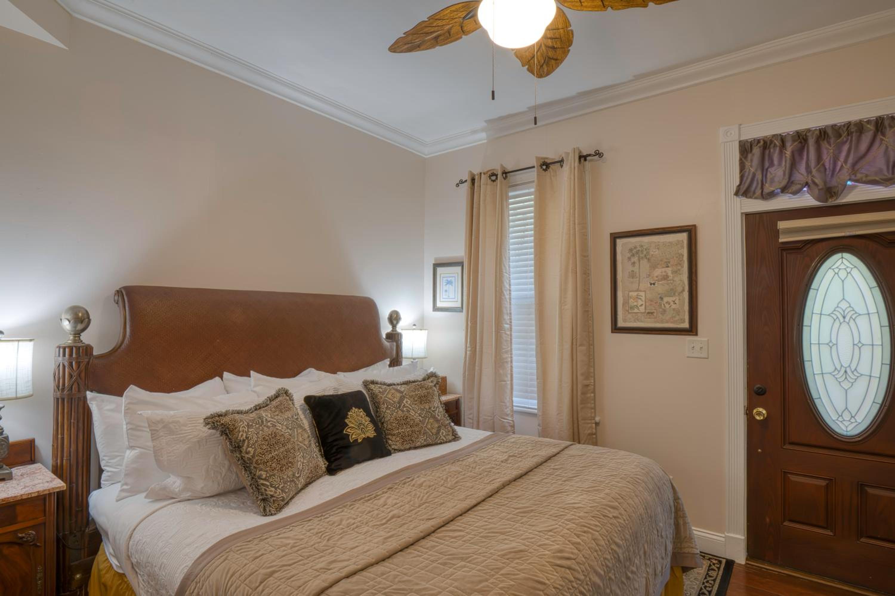 Victorian House Bed and Breakfast