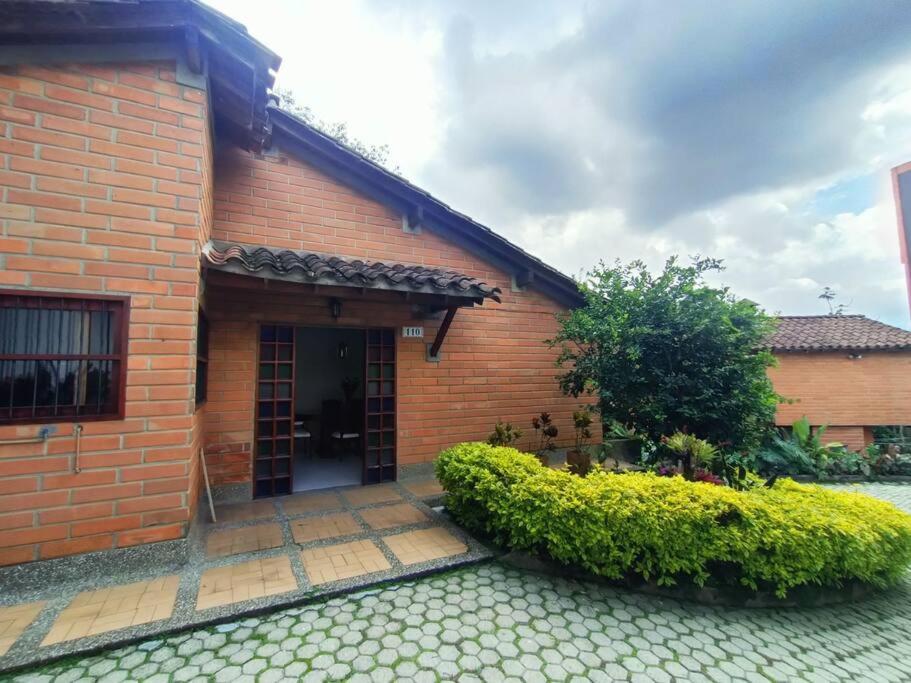 Casa Campestre 1 Nivel para 9H , Poblado San Lucas 110
