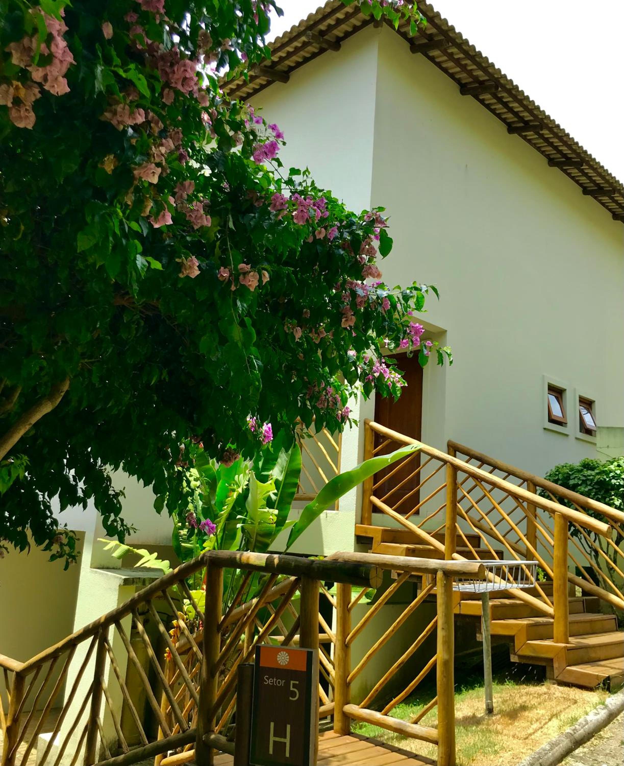 Bangalô duplex em condomínio residencial Ilhabela
