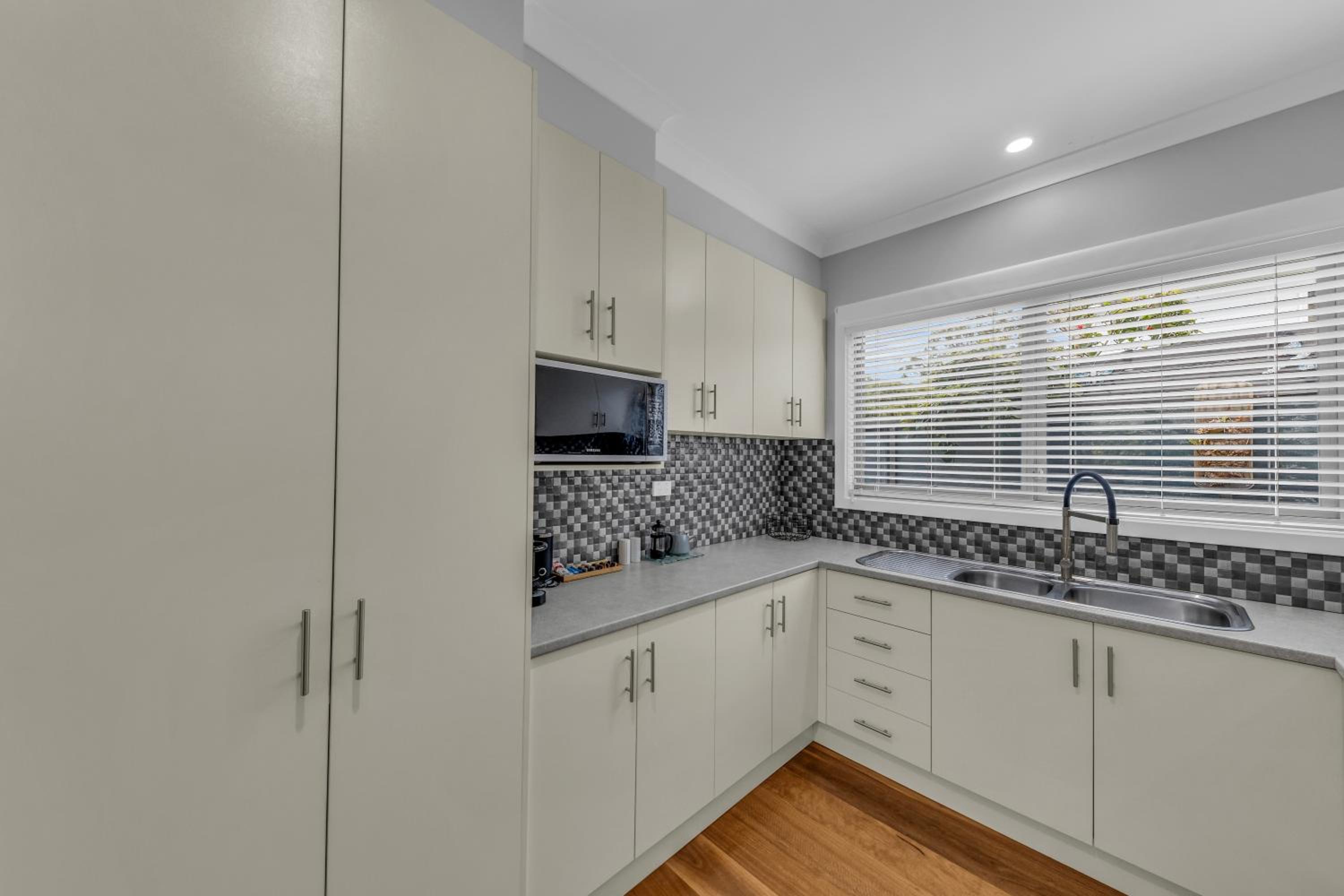 29 Mirrabooka Road, Mallacoota - Eagle View House