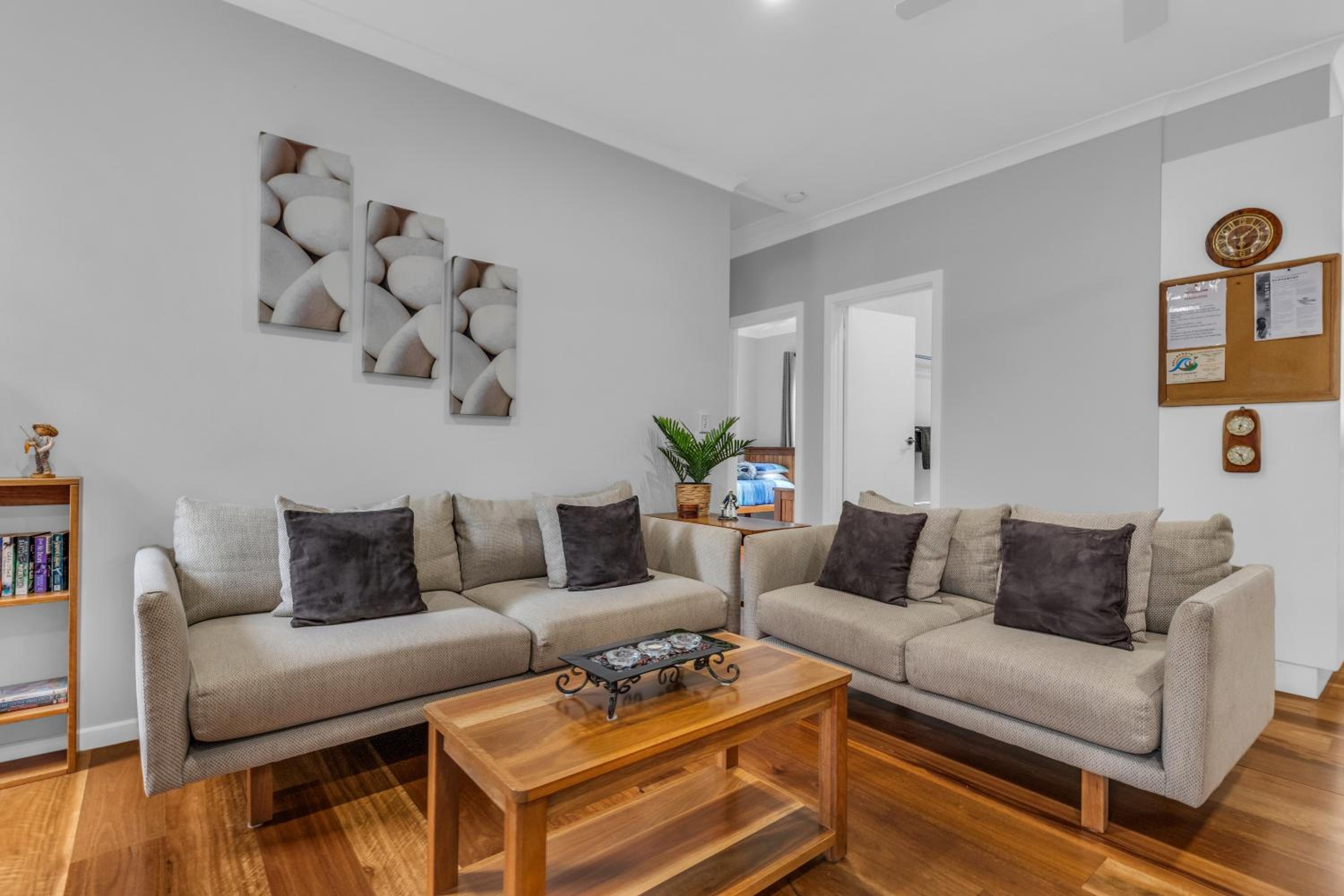 29 Mirrabooka Road, Mallacoota - Eagle View House