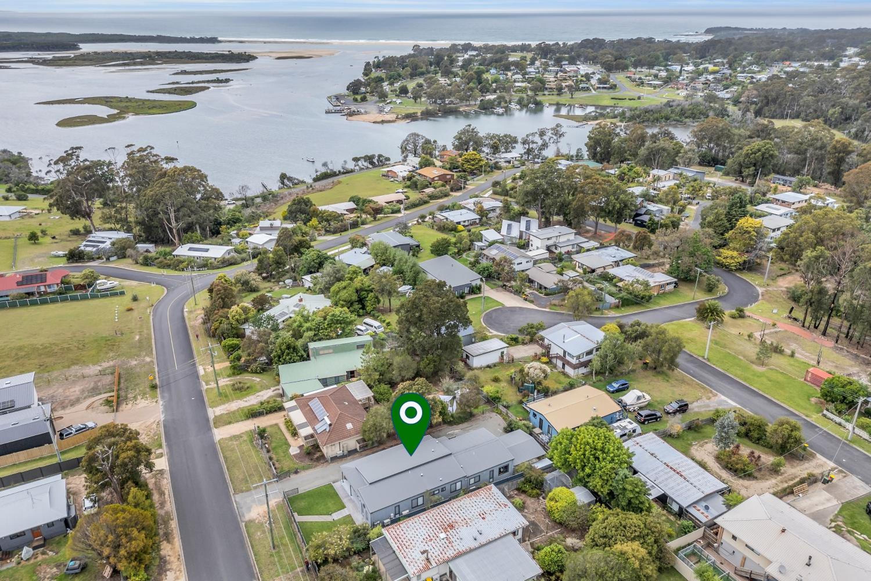 29 Mirrabooka Road, Mallacoota - Eagle View House