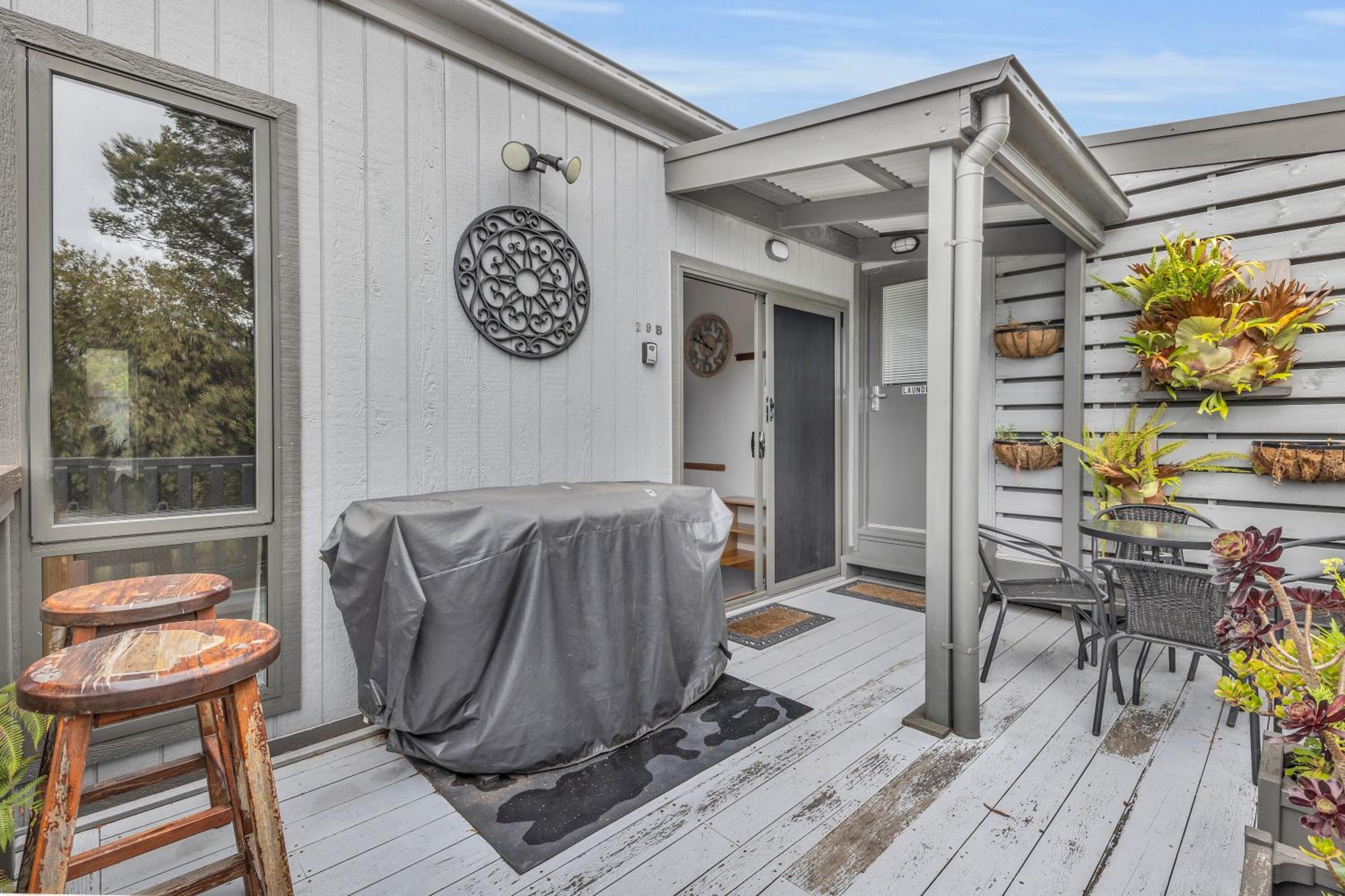 29 Mirrabooka Road, Mallacoota - Eagle View House