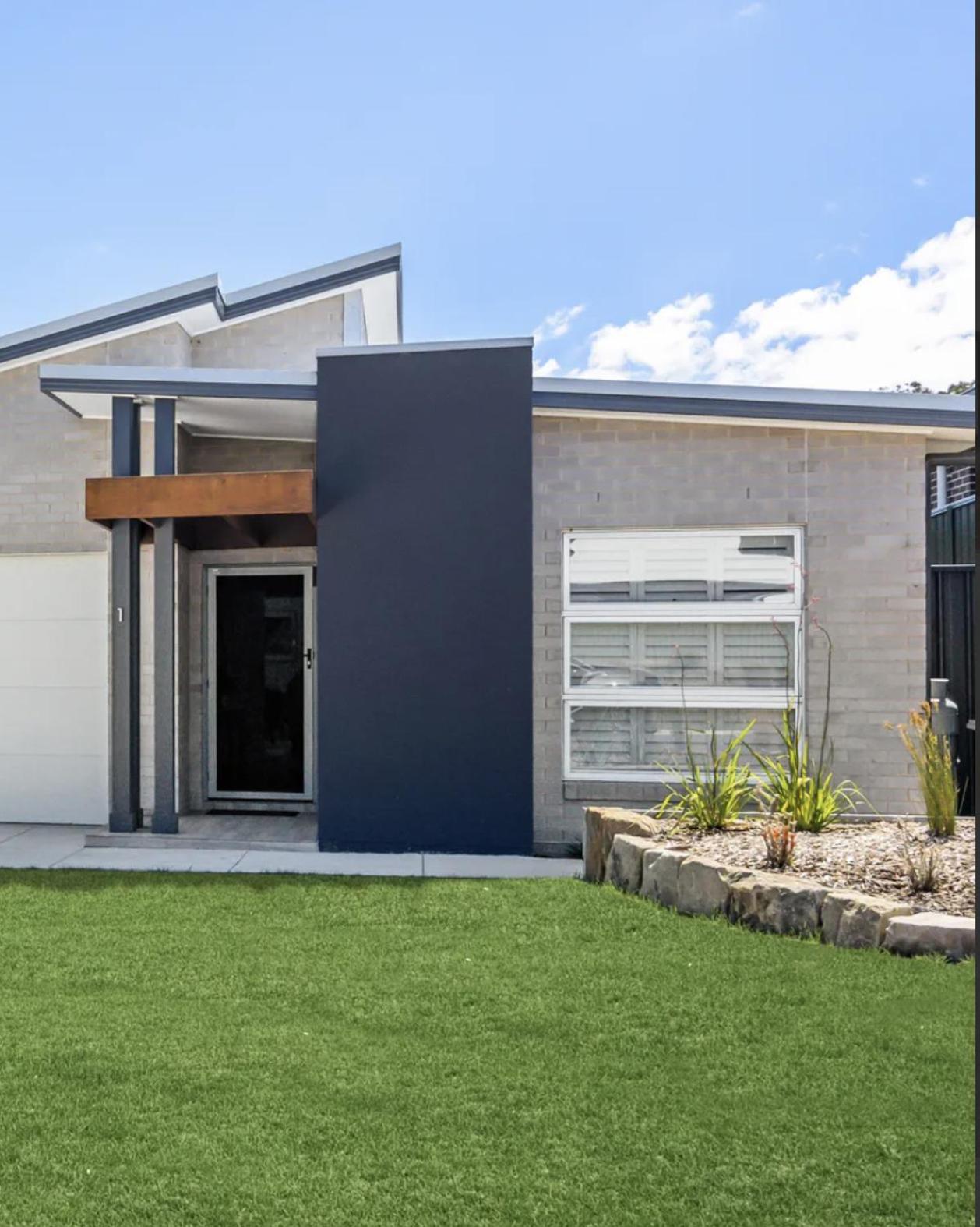 Abode On Brookwater
