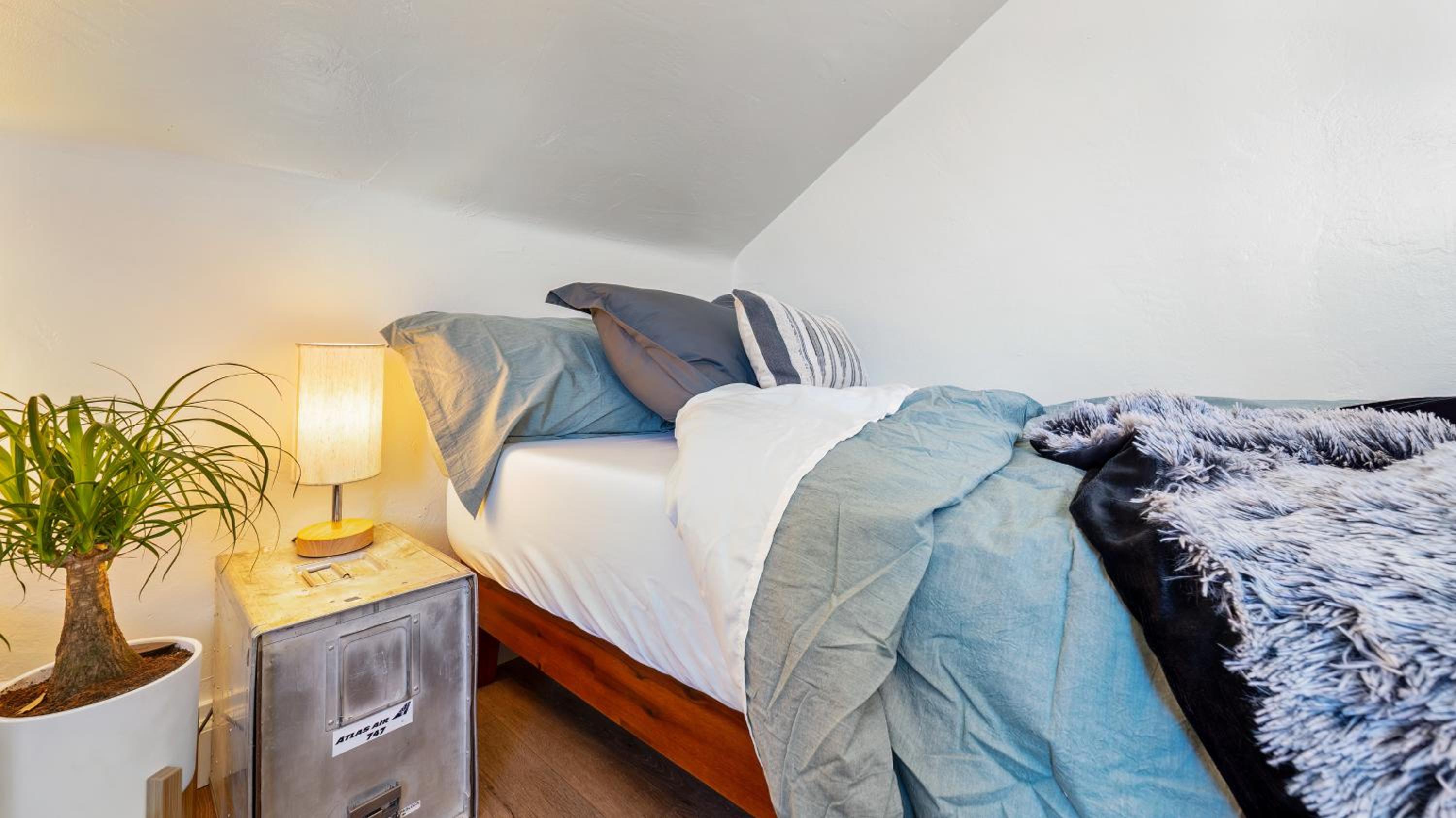 Reno Vacations - Midtown Flight Deck: 2BR Gem - Property Image 2