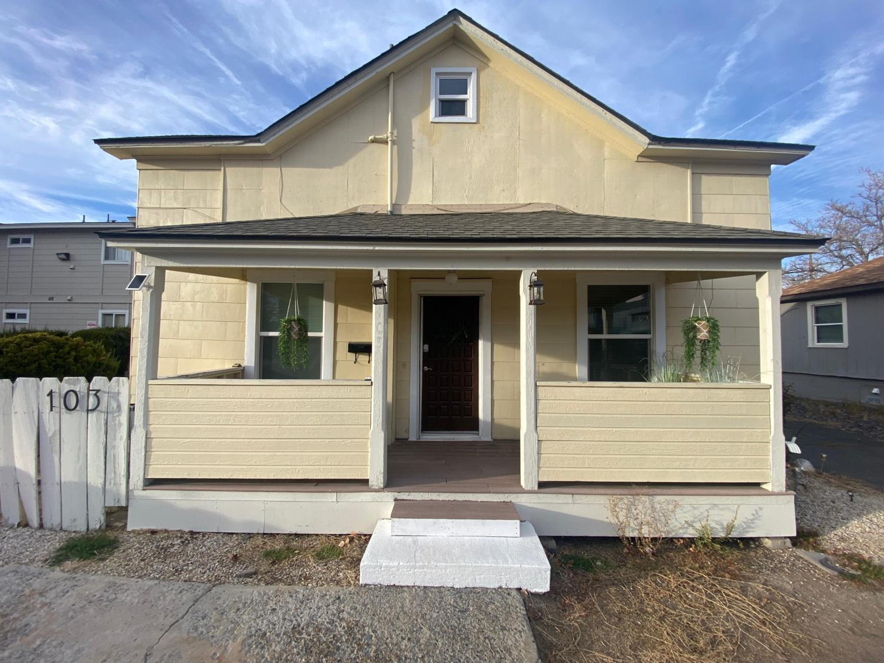 Reno Vacations - Midtown Flight Deck: 2BR Gem - Property Image 3