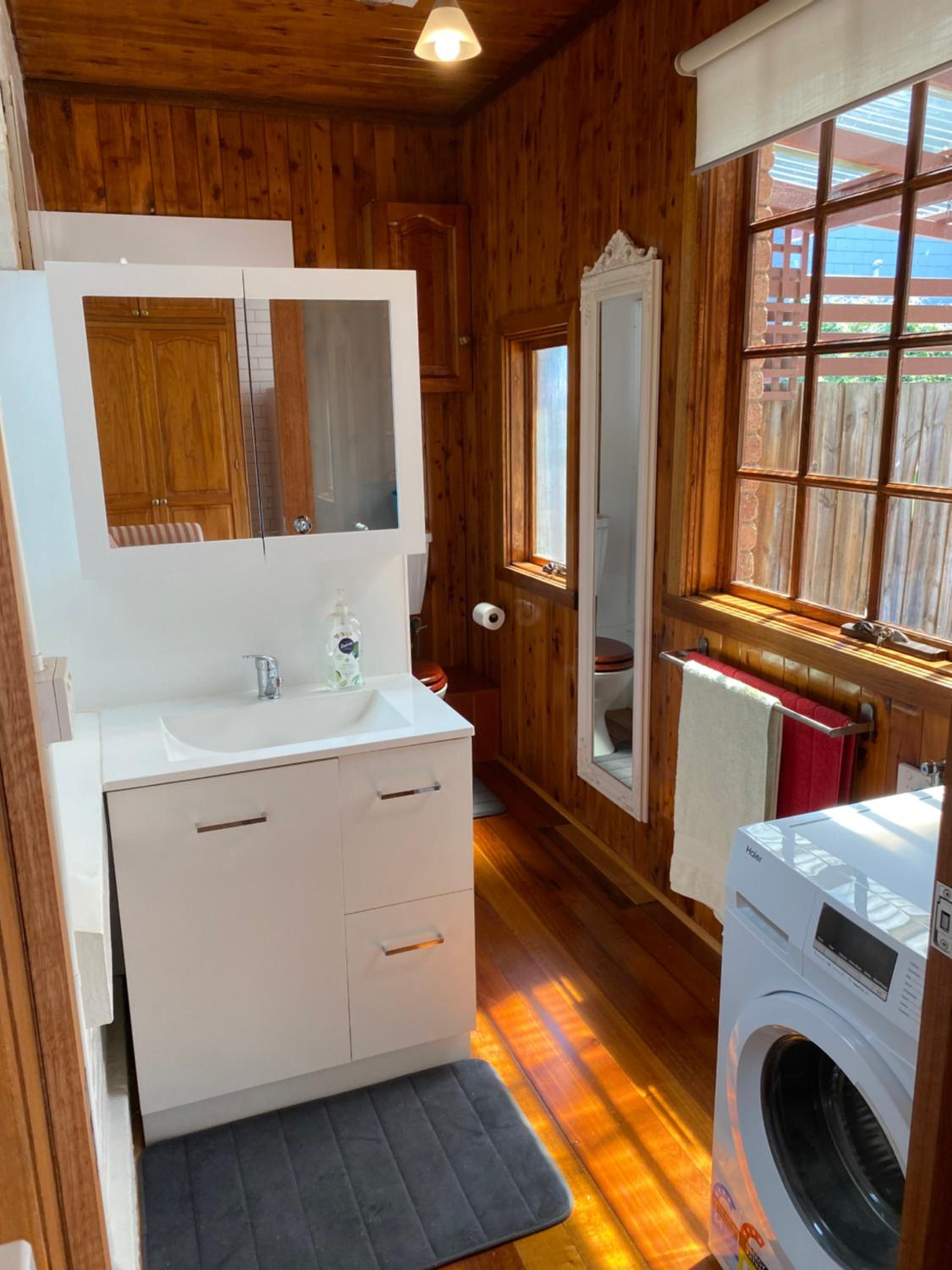 Campbell St Cottage, Hobart CBD
