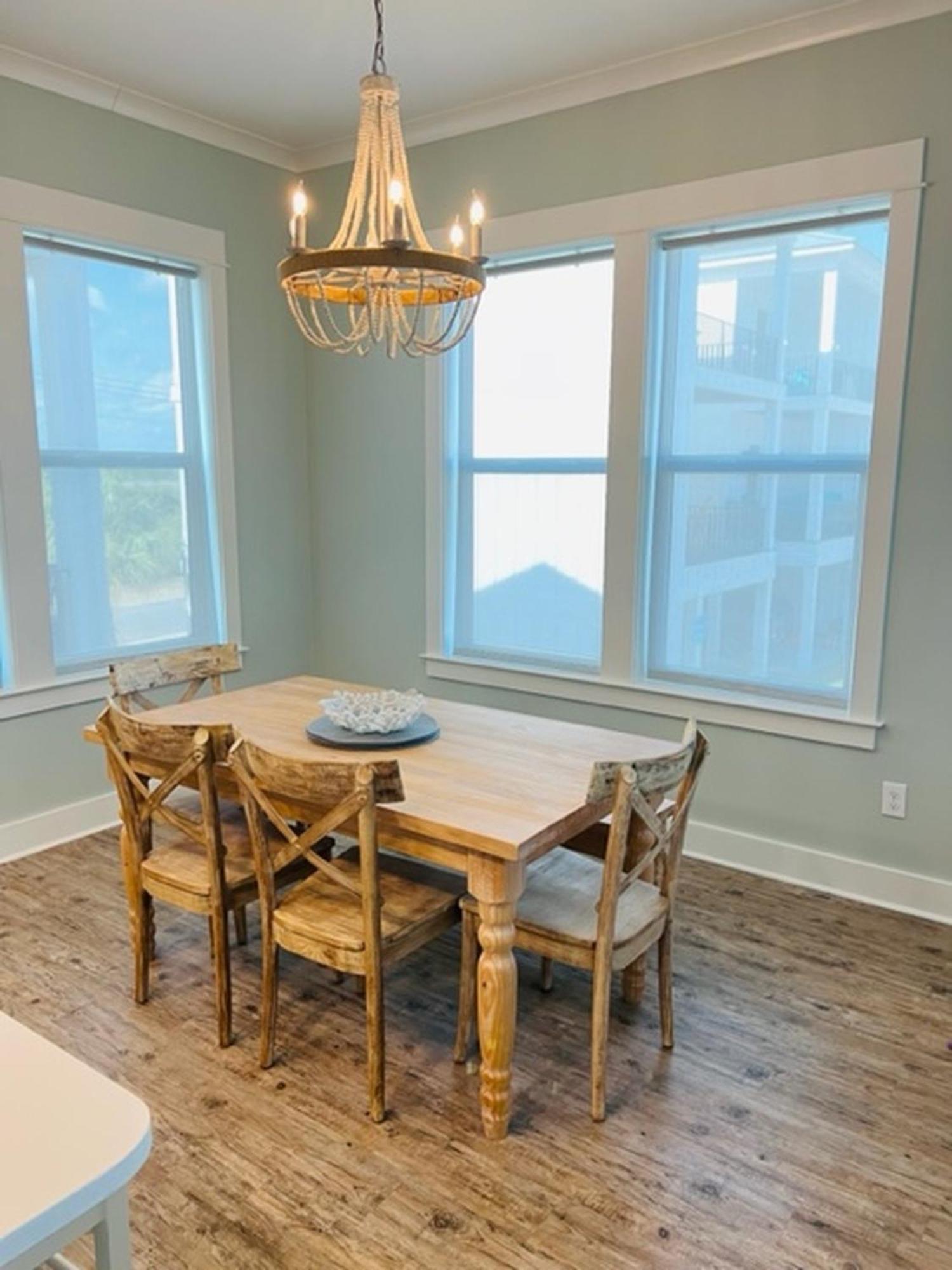 2 Bedroom Dog Friendly Cottage with Bunks, Sleeps 10, Heated Outdoor Pool, Walk to Beach view 5