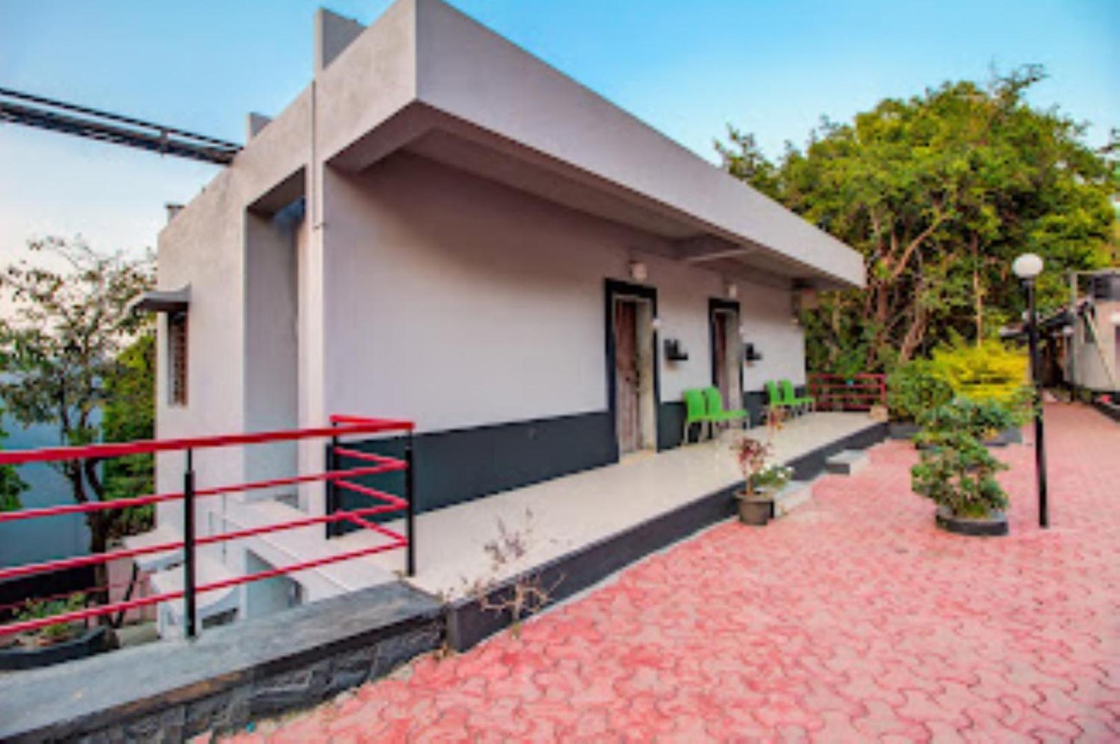 Prakruti Ayurvedic Health Resort,Sarkhal