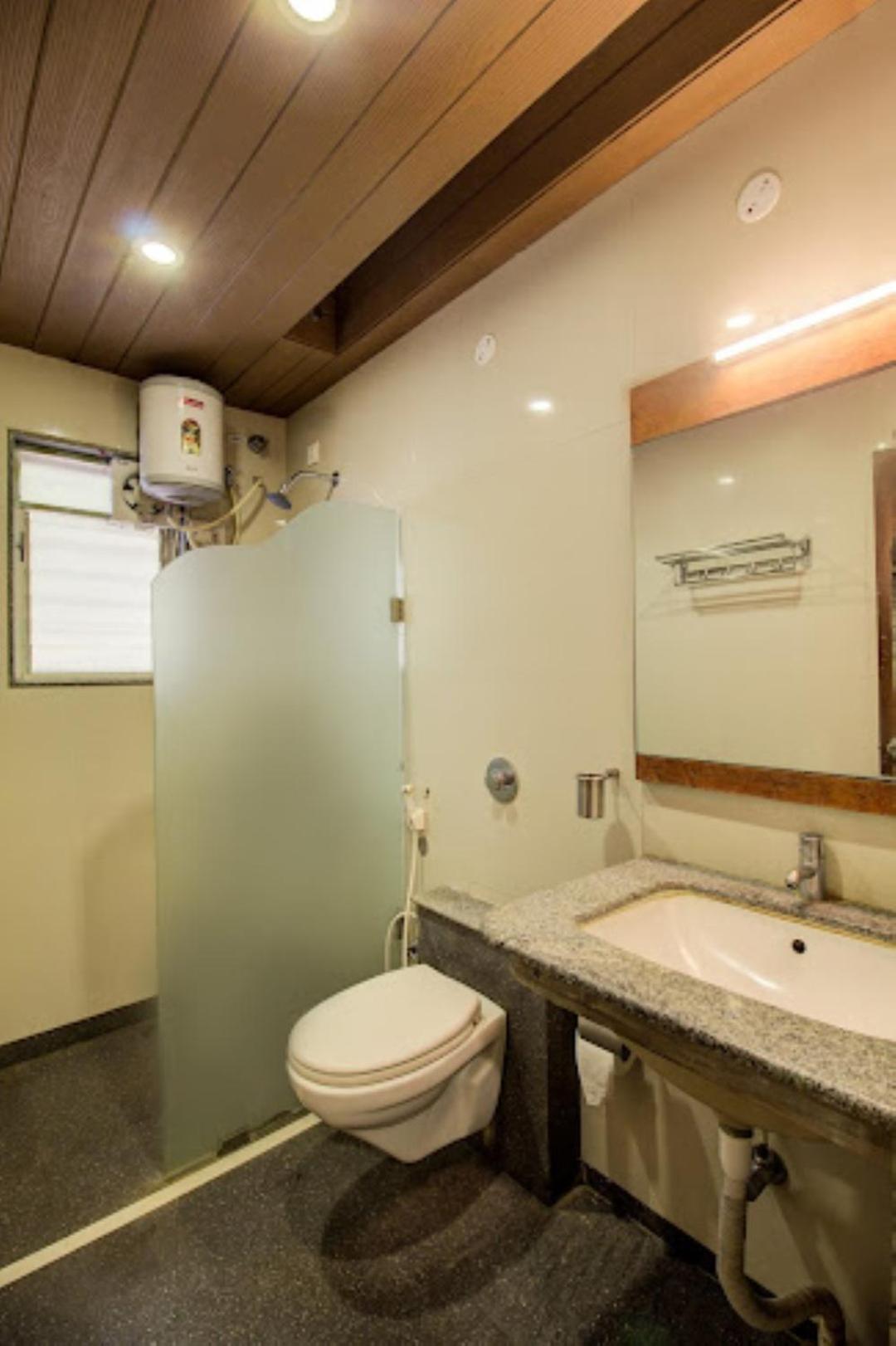 Prakruti Ayurvedic Health Resort,Sarkhal