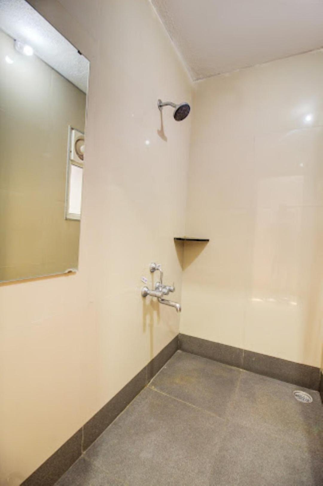Prakruti Ayurvedic Health Resort,Sarkhal