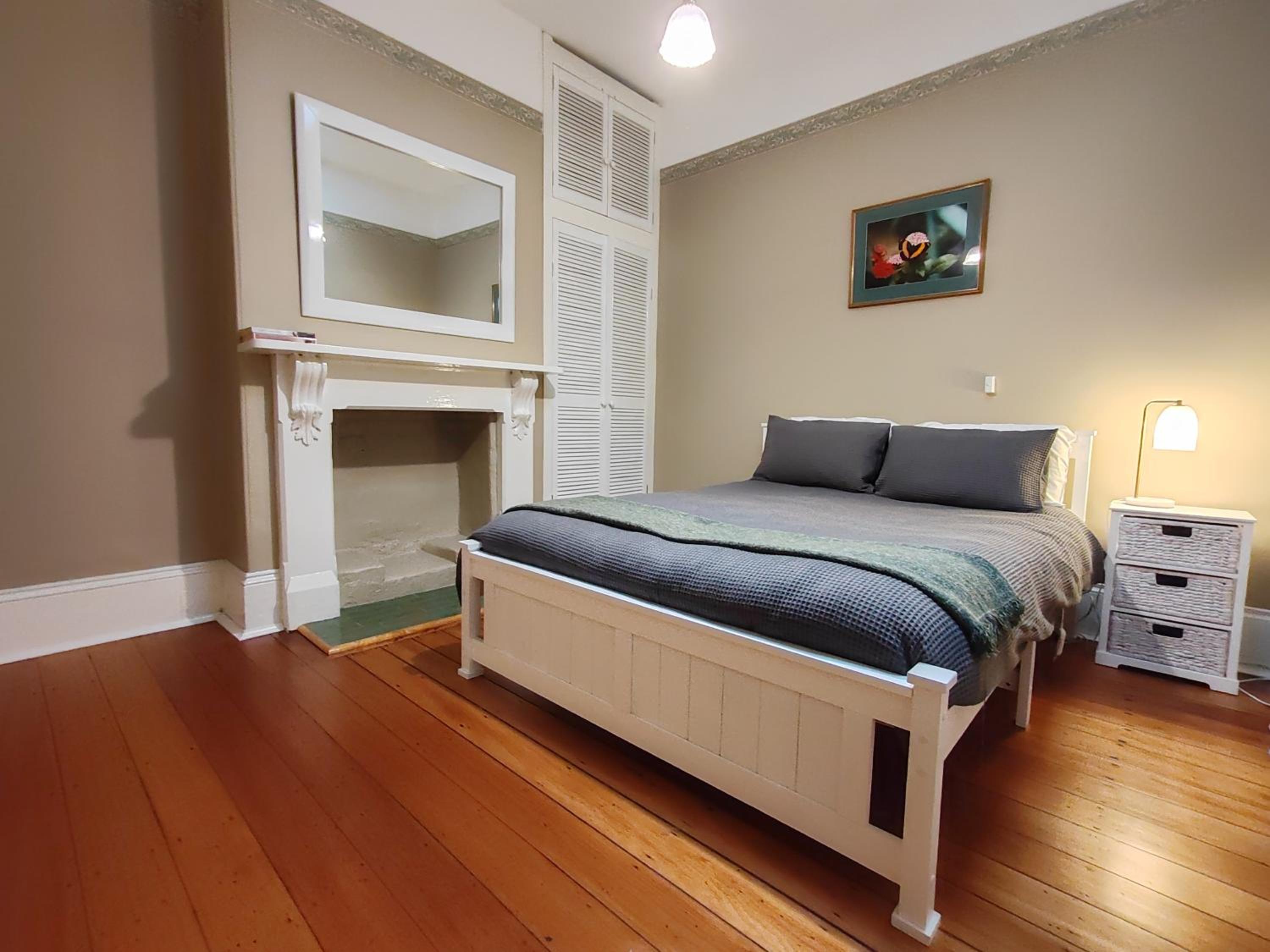 Campbell St Cottage, Hobart CBD
