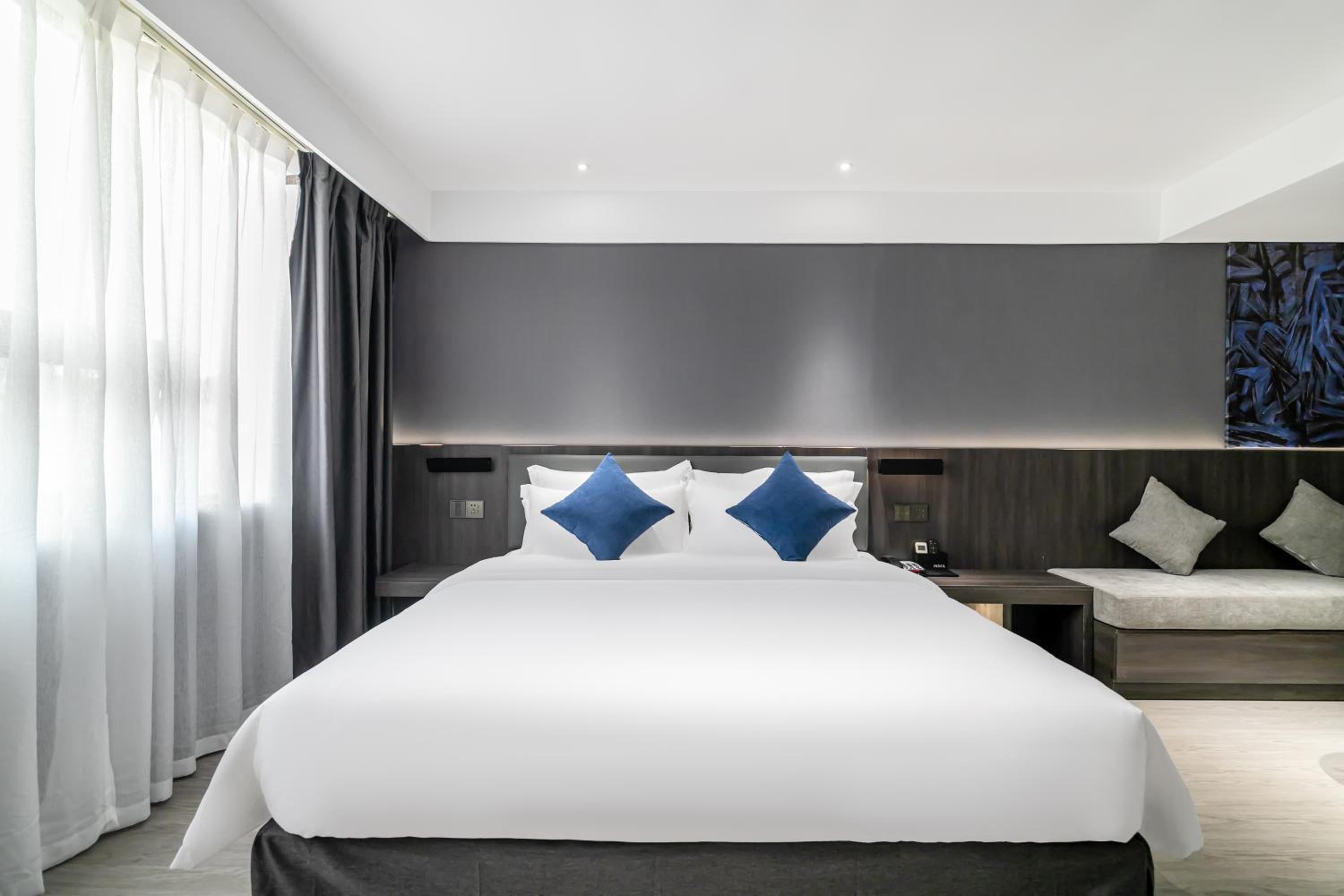 Insail Hotel Guangzhou University of Chinese Medicine Metro Branch