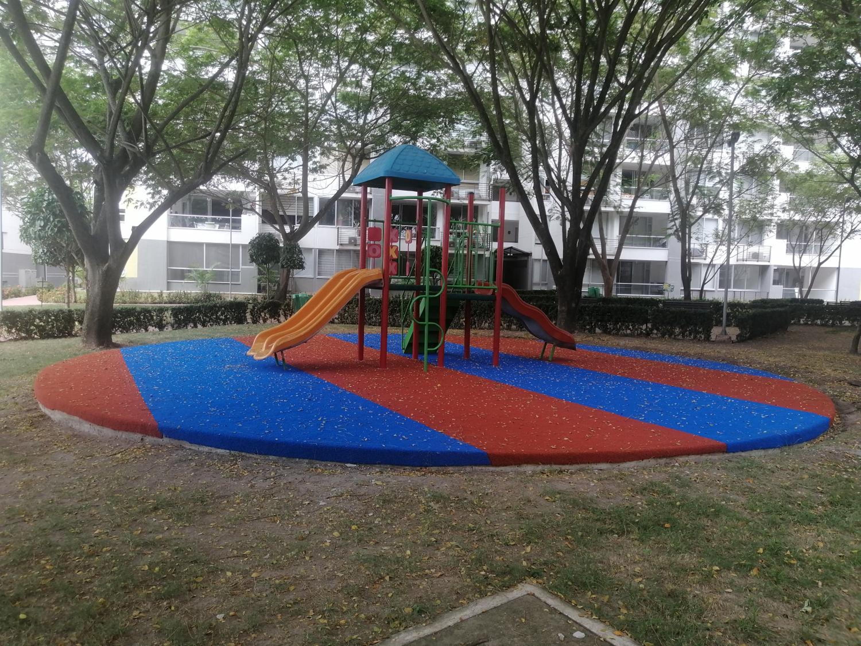 Photo 12