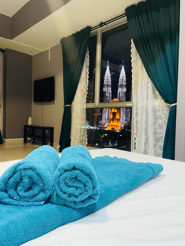 Nour Homestay KLCC View - COZY 1
