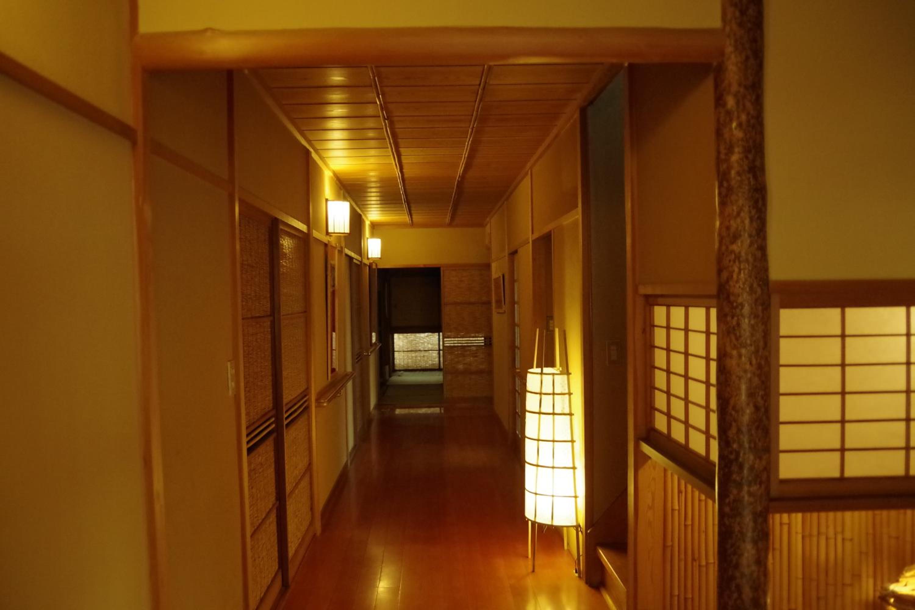 Photo 51