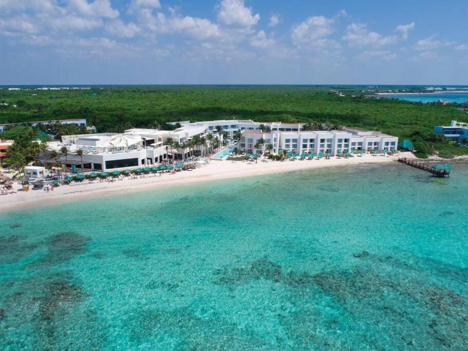 Akumal Bay With Access To The Beach 7 Rooftop Pools