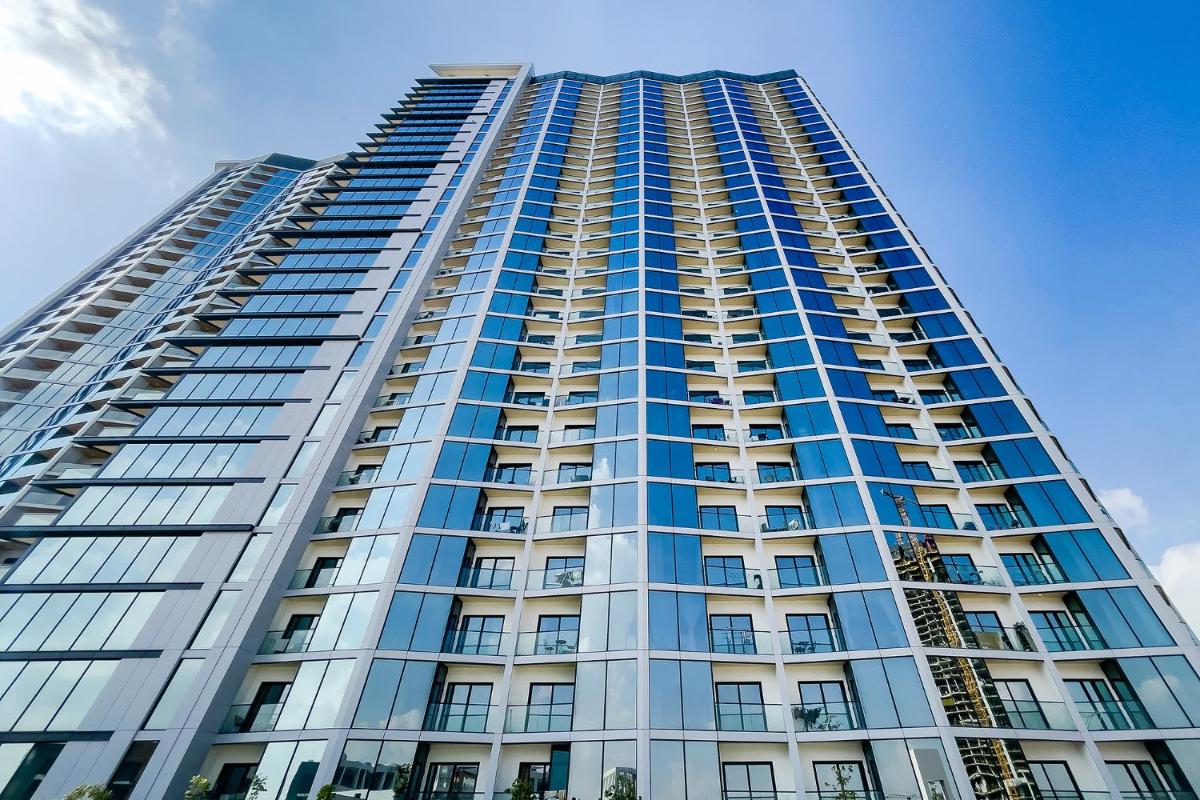 Modern 1bdr at Sobha Waves