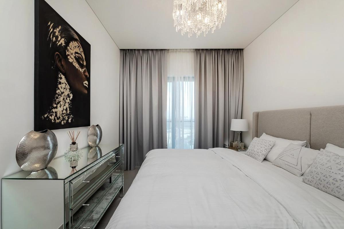 Modern 1bdr at Sobha Waves