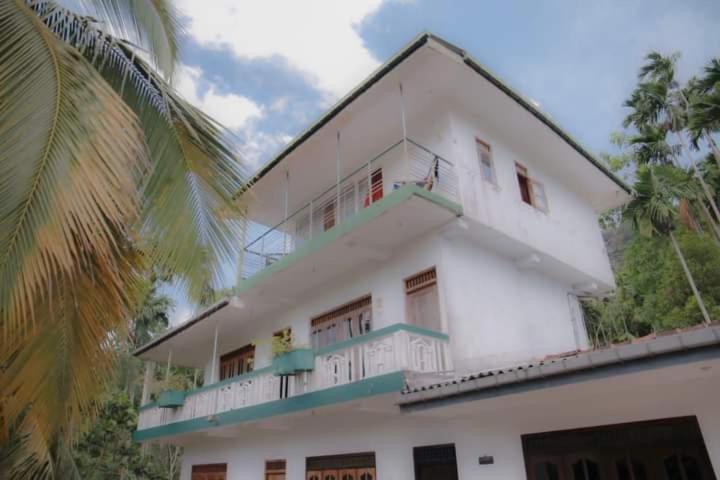 Photo 48