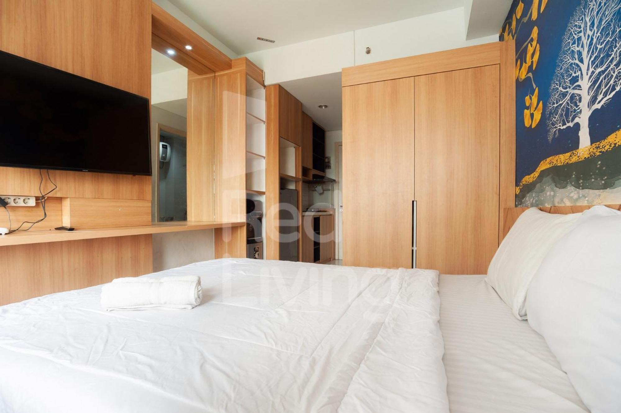 RedLiving Apartemen Patra Land Urbano - Iconic Room Tower Mid-West view 5