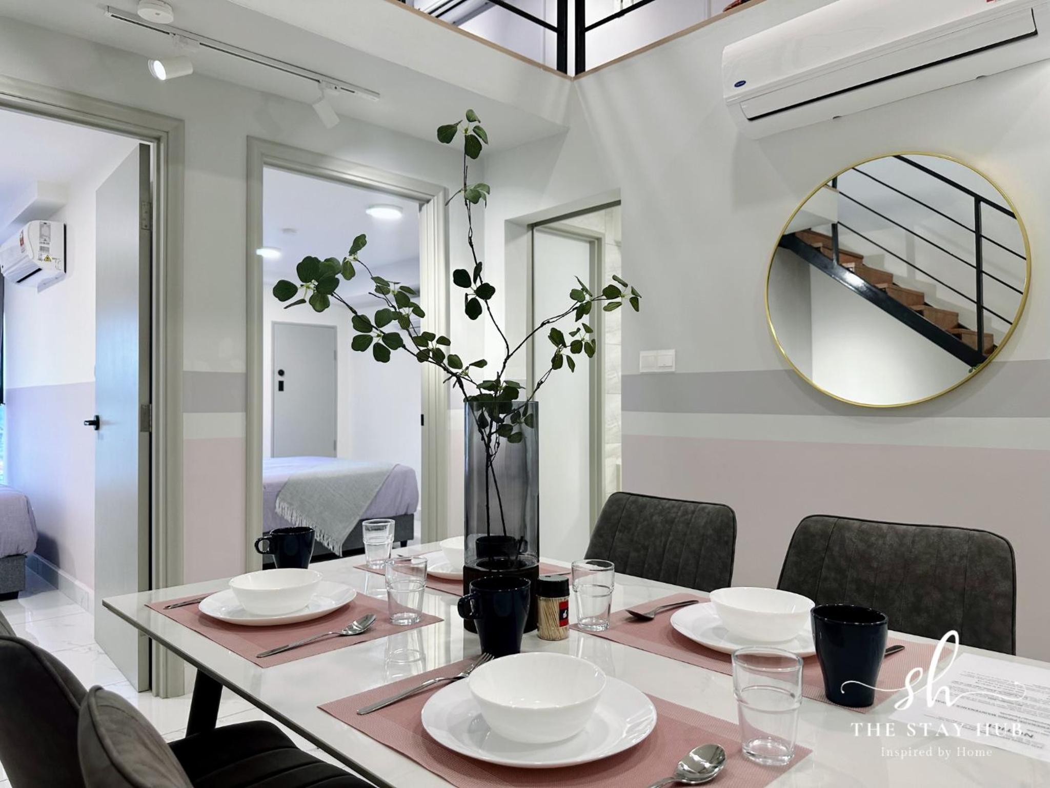 Arte Cheras Luxury Suites - Near TBS & MRT - Easy Access to TRX, Stadium -Bukit Jalil, KLCC- Free 1Parking