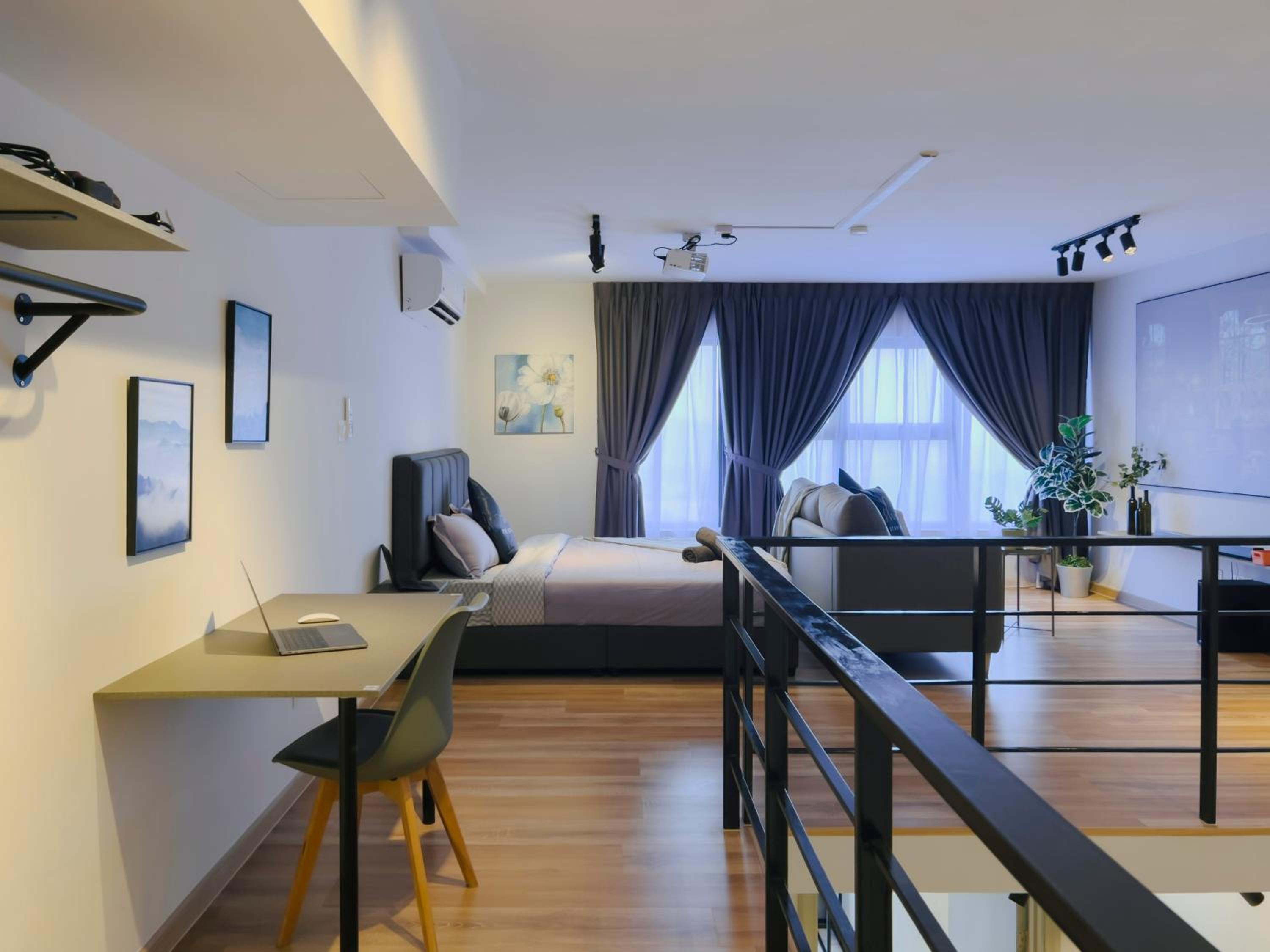Arte Cheras Luxury Suites - Near TBS & MRT - Easy Access to TRX, Stadium -Bukit Jalil, KLCC- Free 1Parking