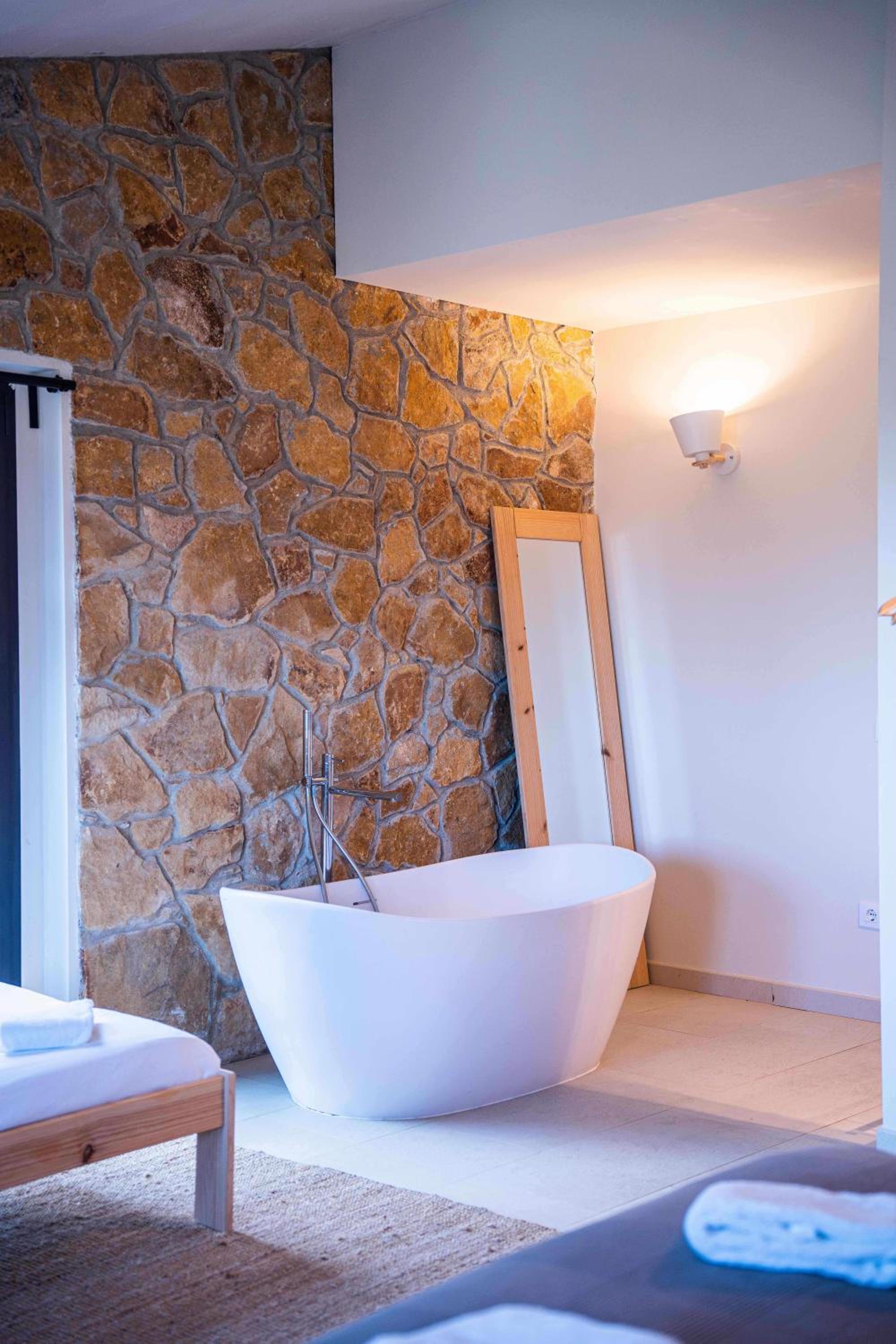 CAN BUFÍ, Espectacular casa con piscina interior