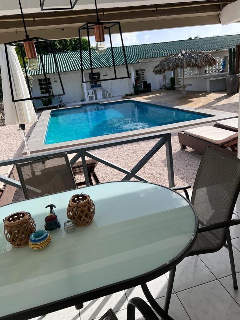 Kenepa Apartments