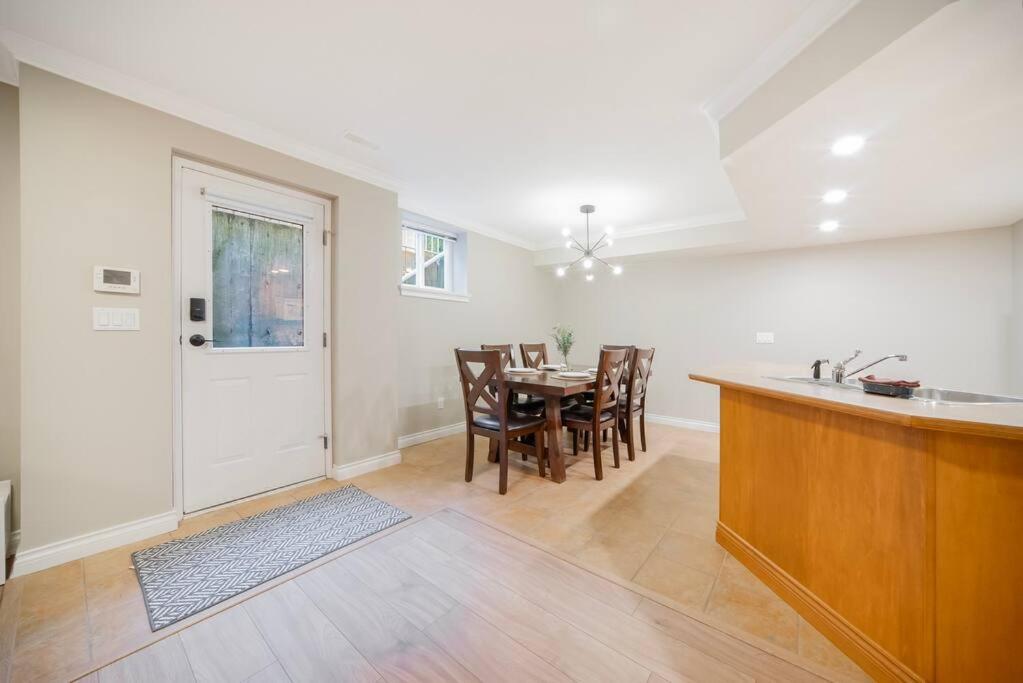 Surrey Vacations - Cozy suite back on Golf course - Property Image 21