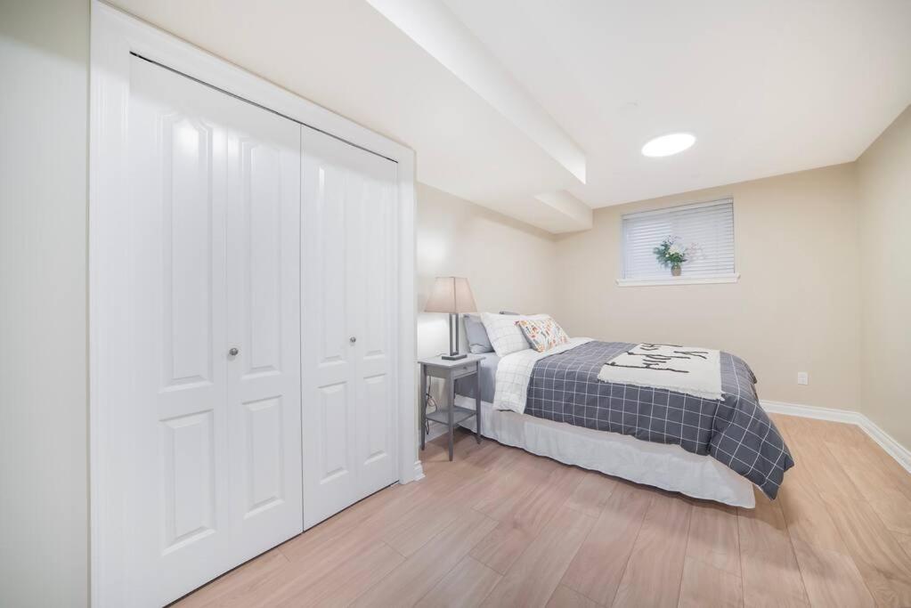 Surrey Vacations - Cozy suite back on Golf course - Property Image 2