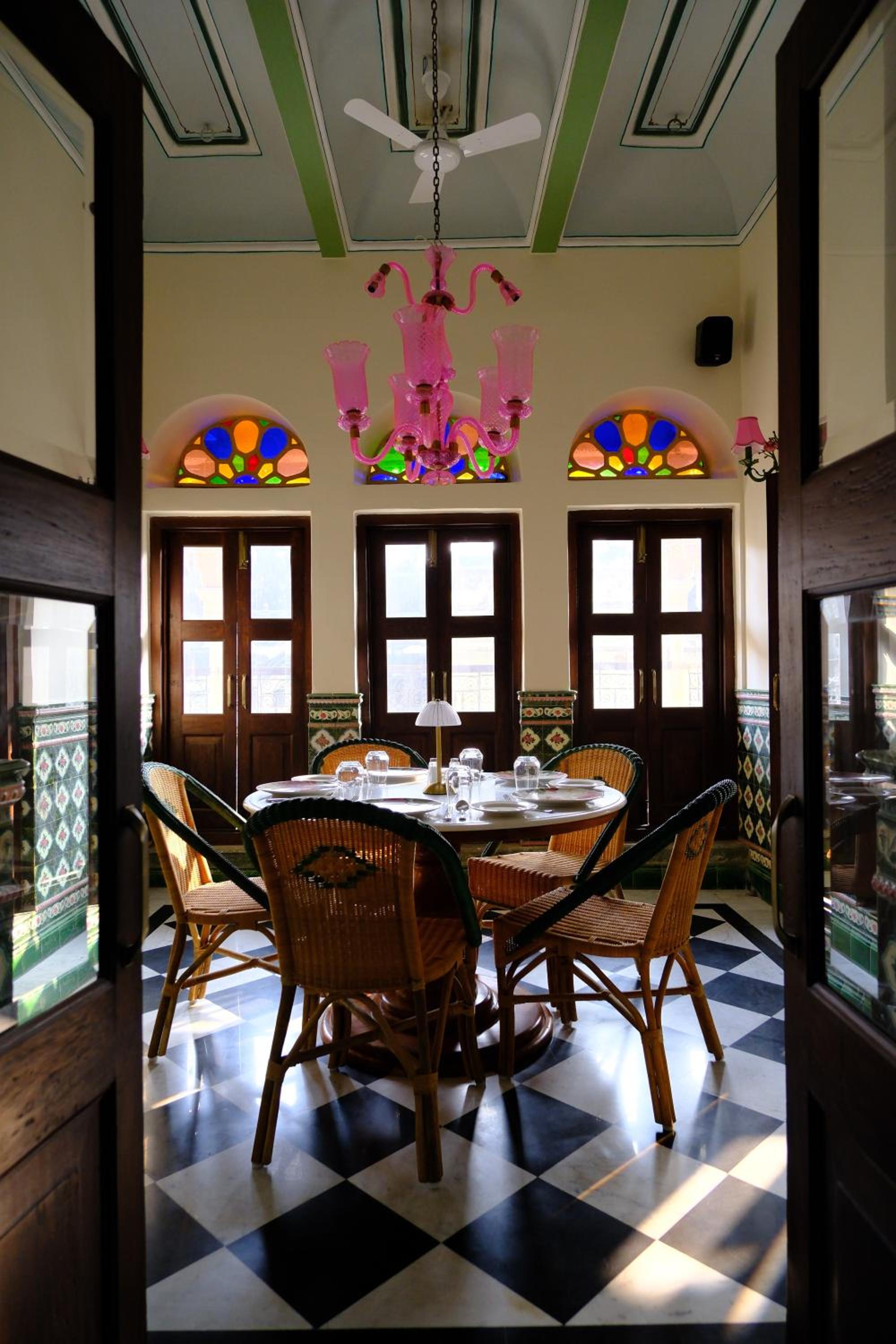 dining