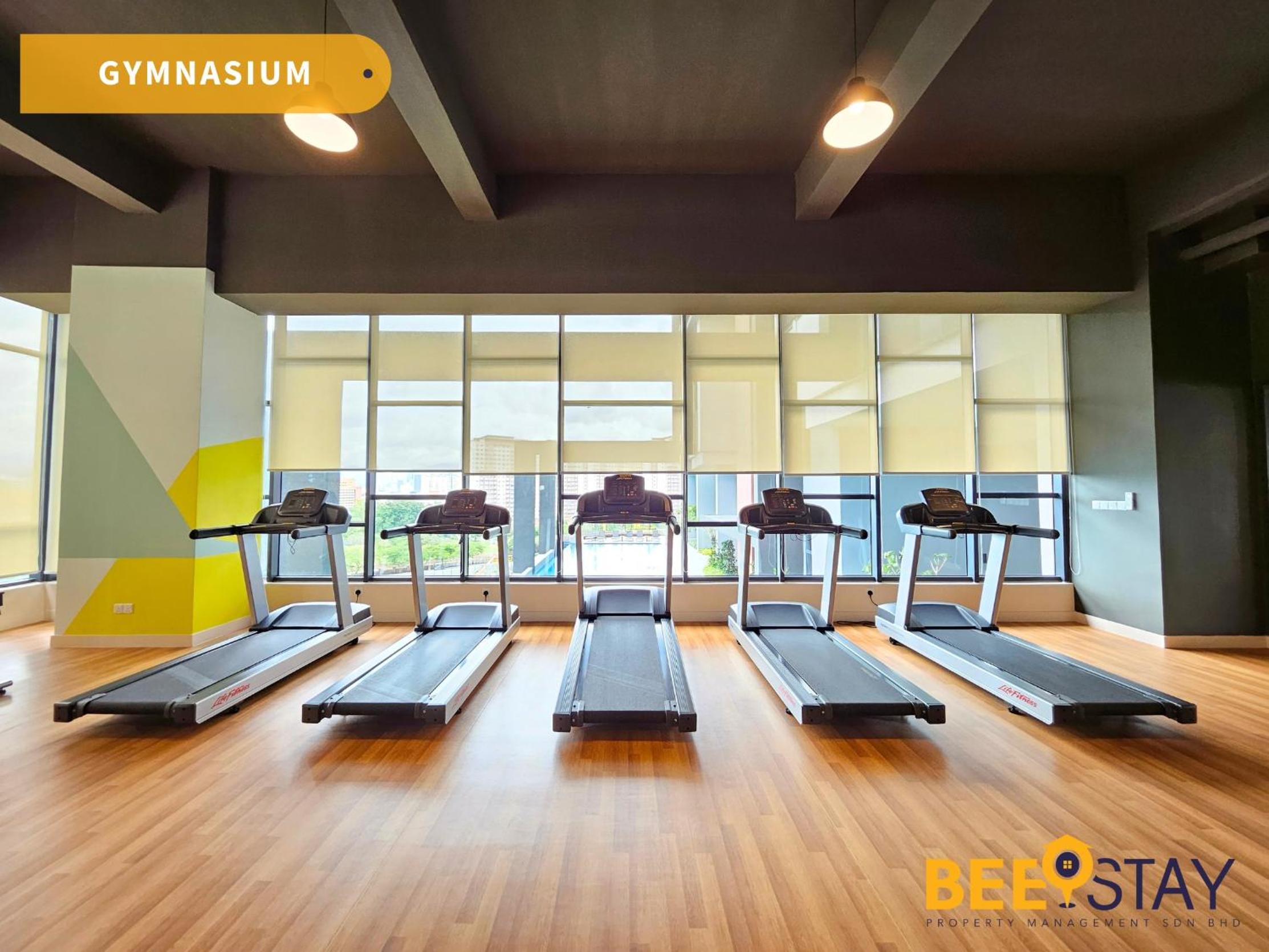 Sunway Velocity 2 connected with MALL & MRT for 2 Pax