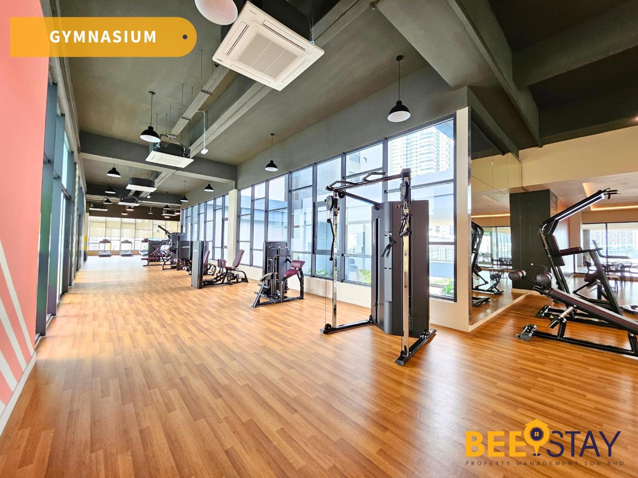 Sunway Velocity 2 connected with MALL & MRT for 2 Pax