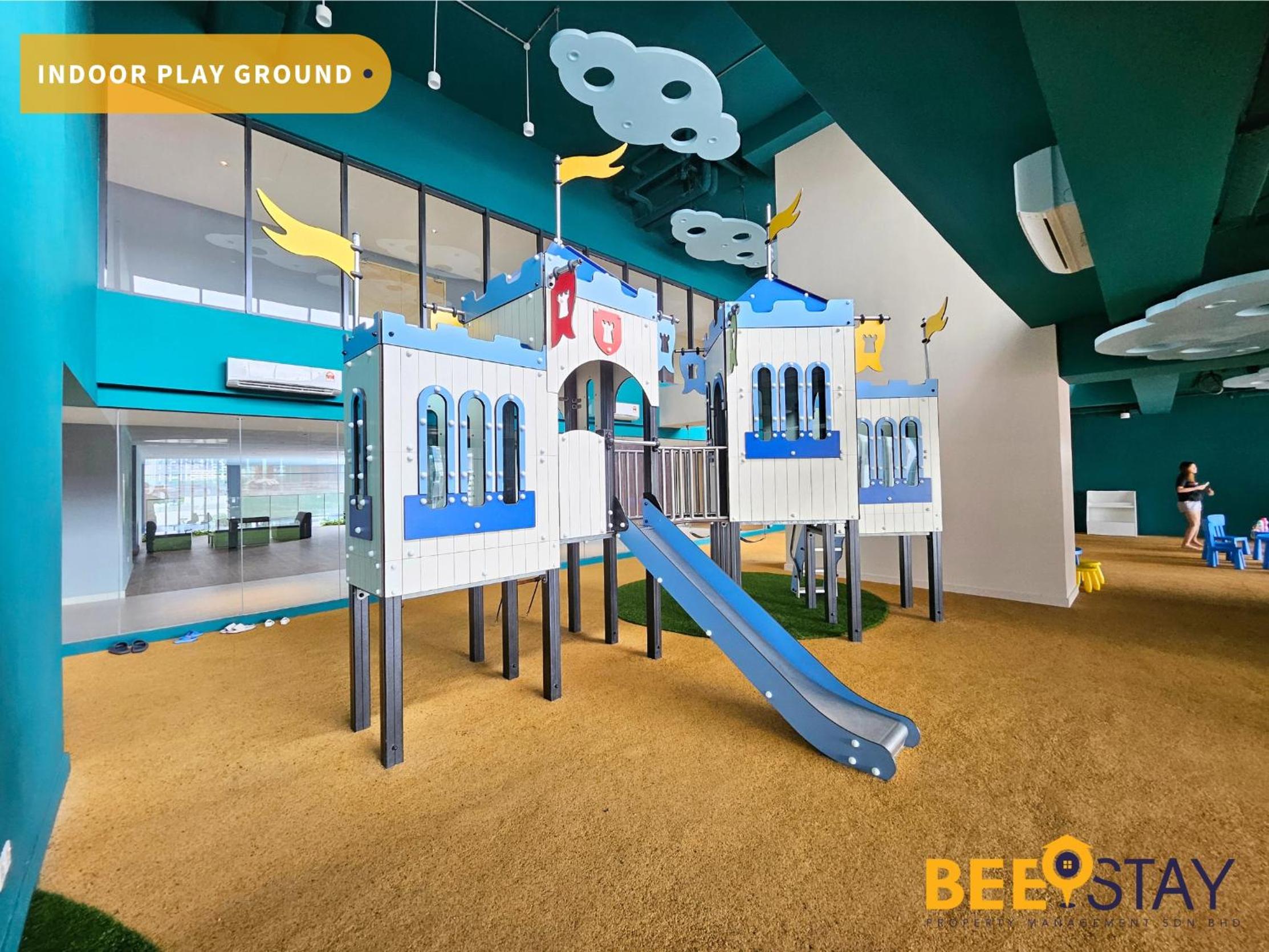 Sunway Velocity 2 connected with MALL & MRT for 2 Pax