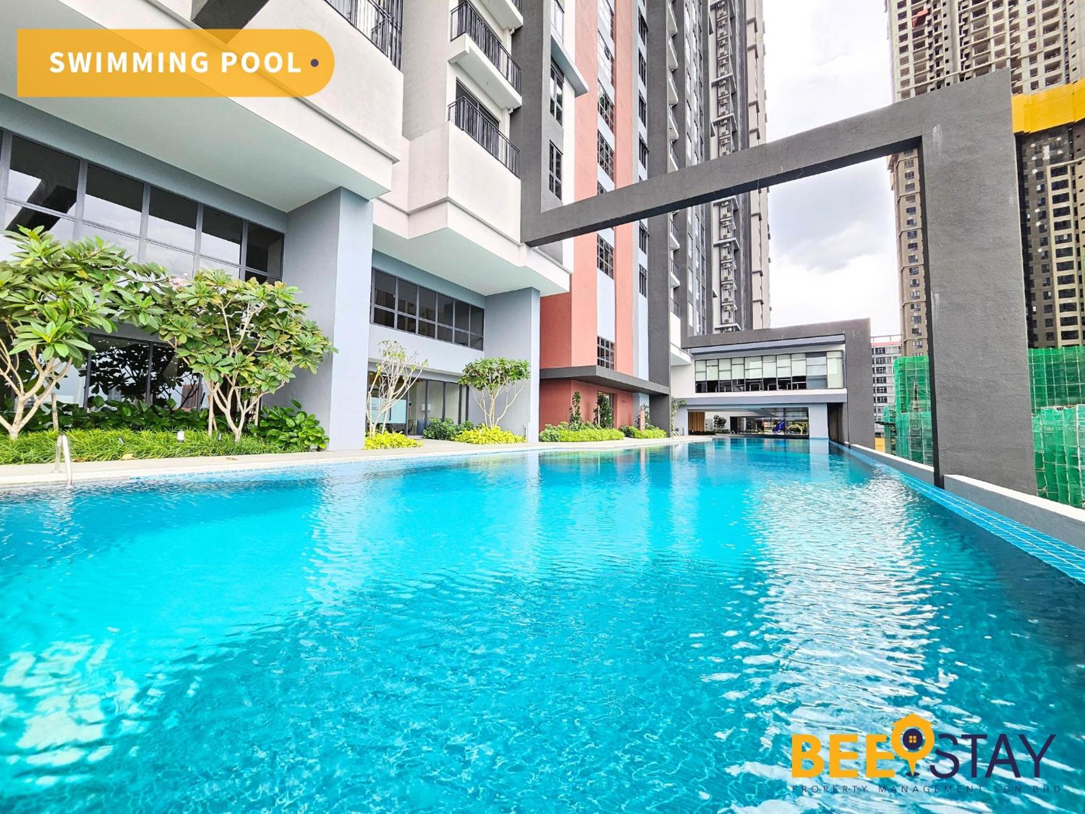 Sunway Velocity 2 connected with MALL & MRT for 2 Pax
