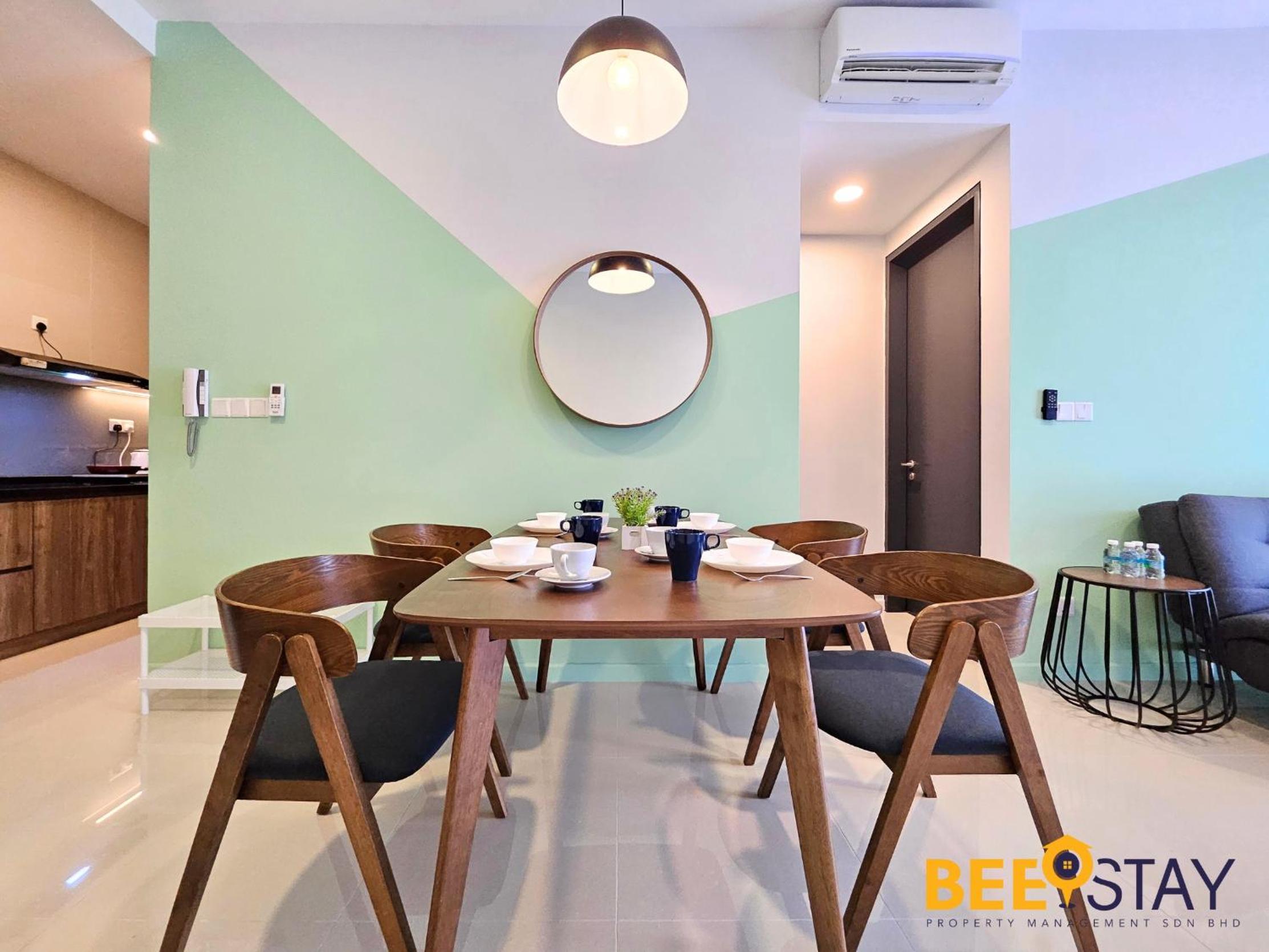 Sunway Velocity 2 connected with MALL & MRT for 2 Pax
