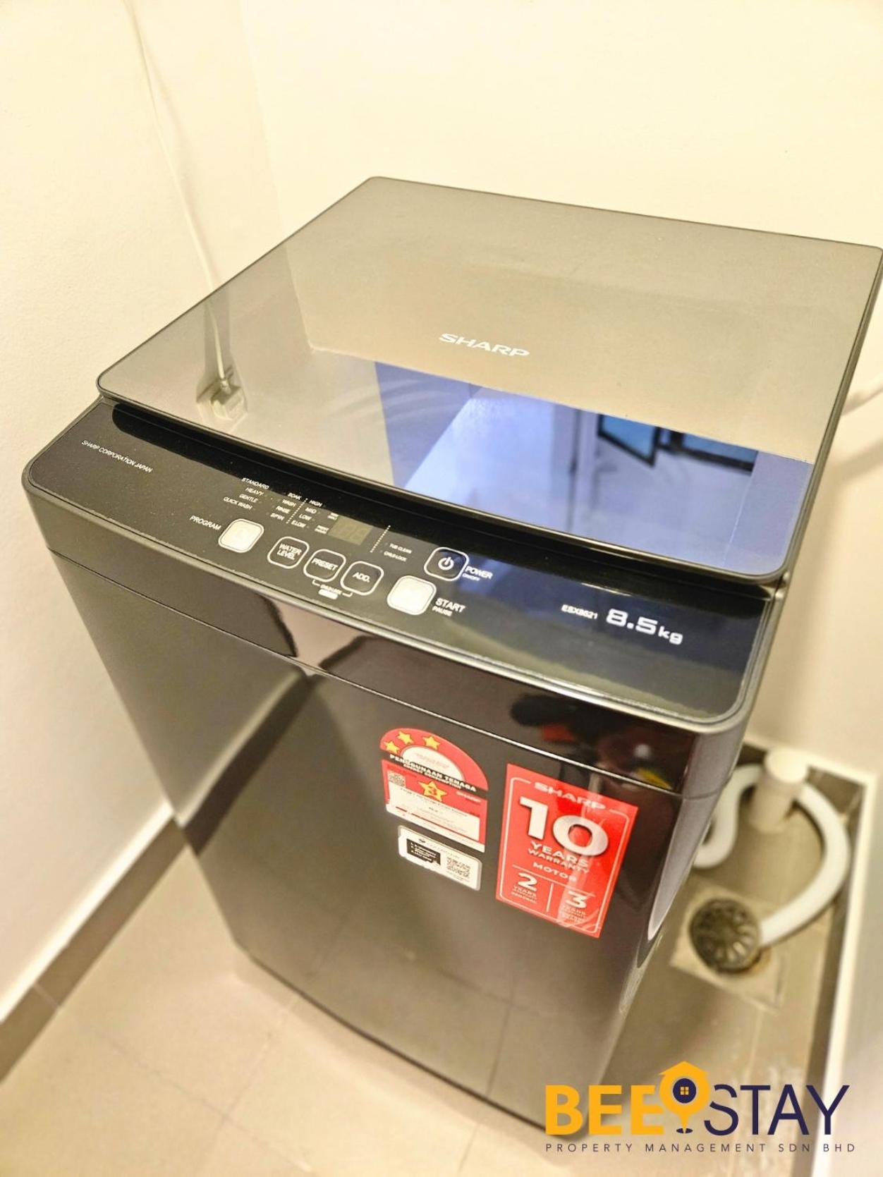 Sunway Velocity 2 connected with MALL & MRT for 2 Pax
