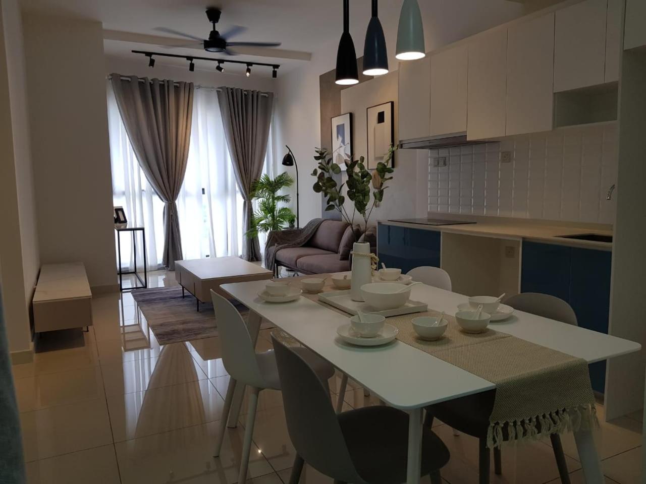 KZR KL Central Homestay KLCC TRX Bukit Bintang