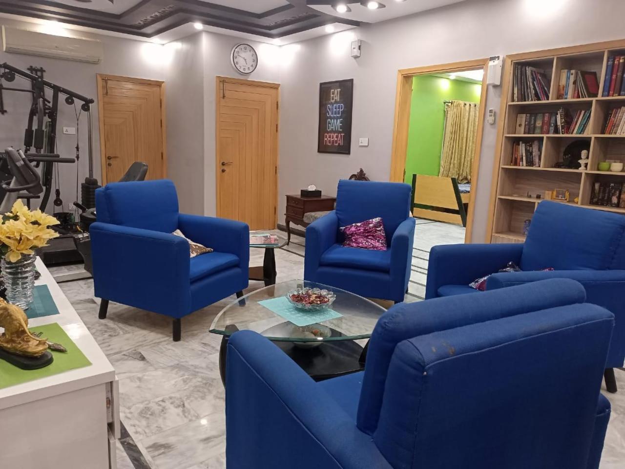 lounge