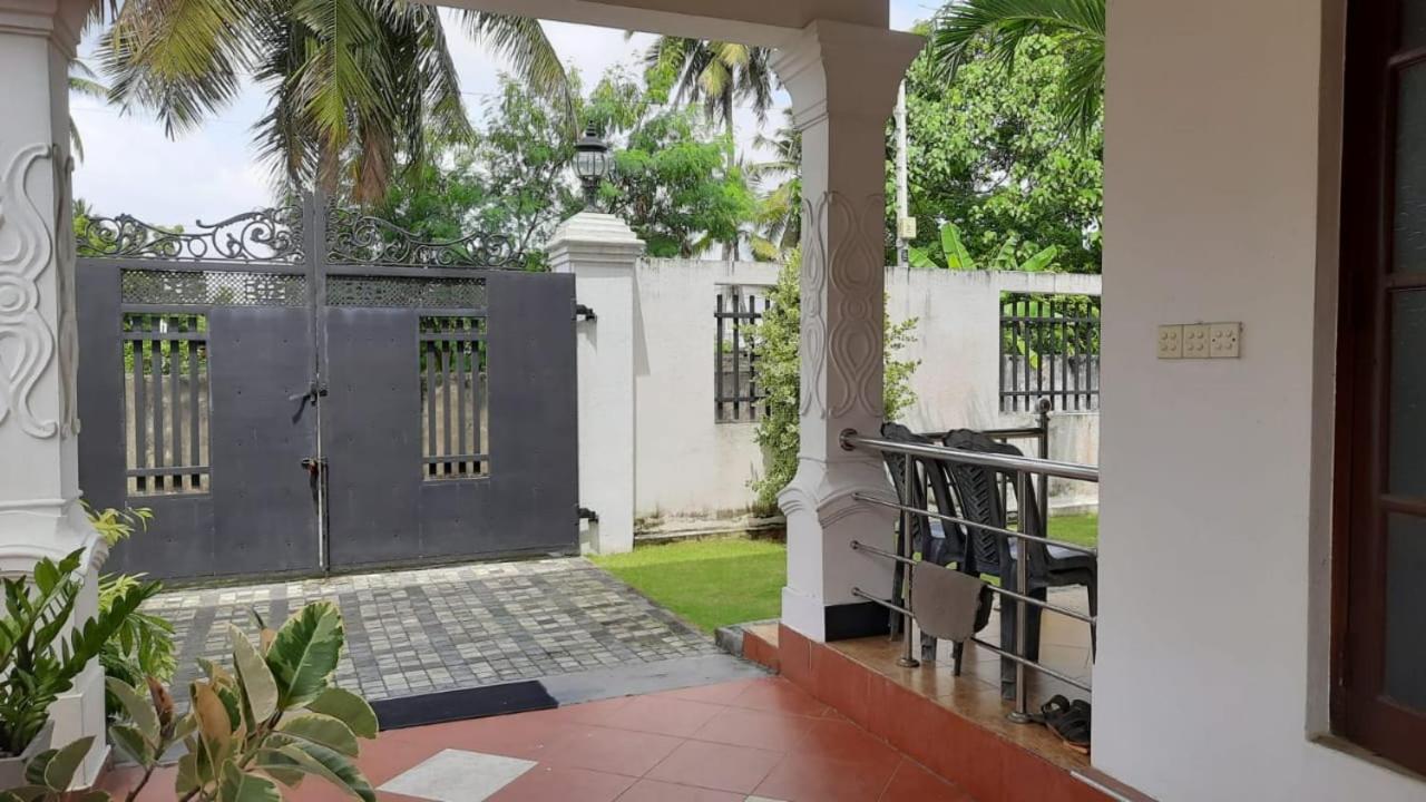 Party Allowed luxury 4 roomed Furnished house in Jaela view 5