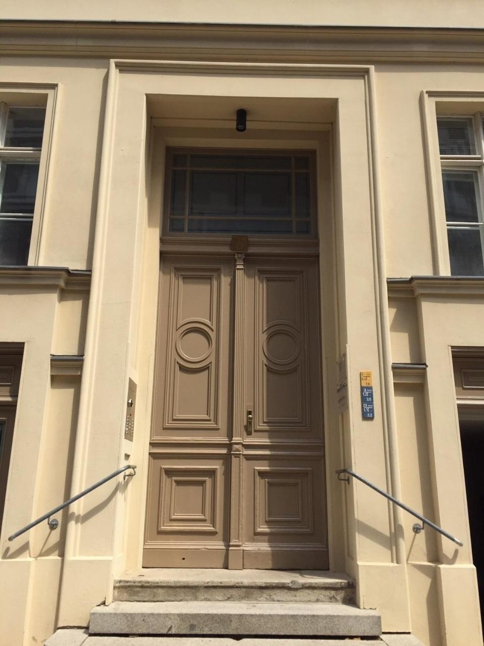 Luxury 2 Bedroom apartment in the heart of Mitte, Berlin