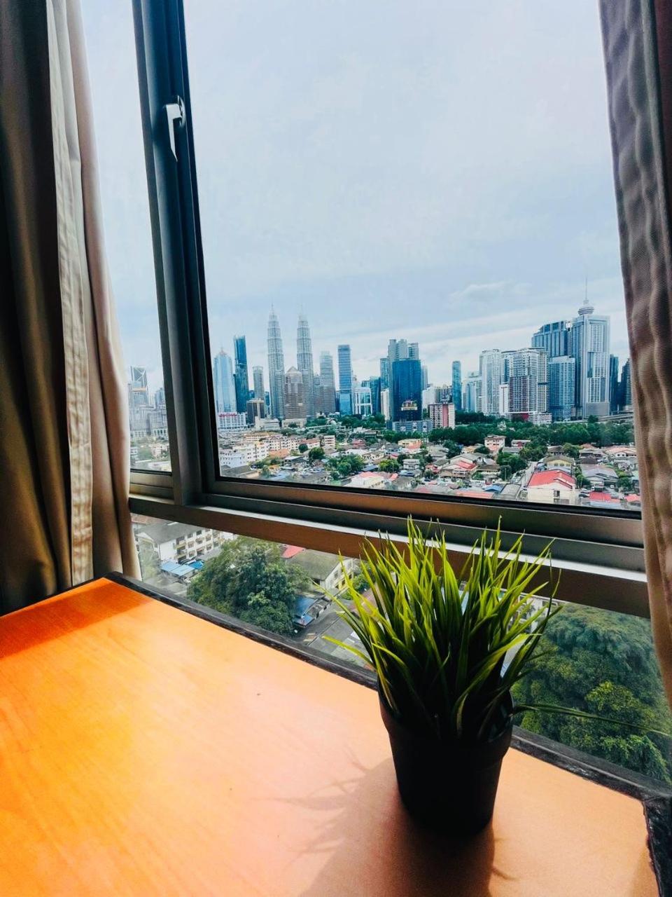 Nour Homestay KLCC View - COMFORT