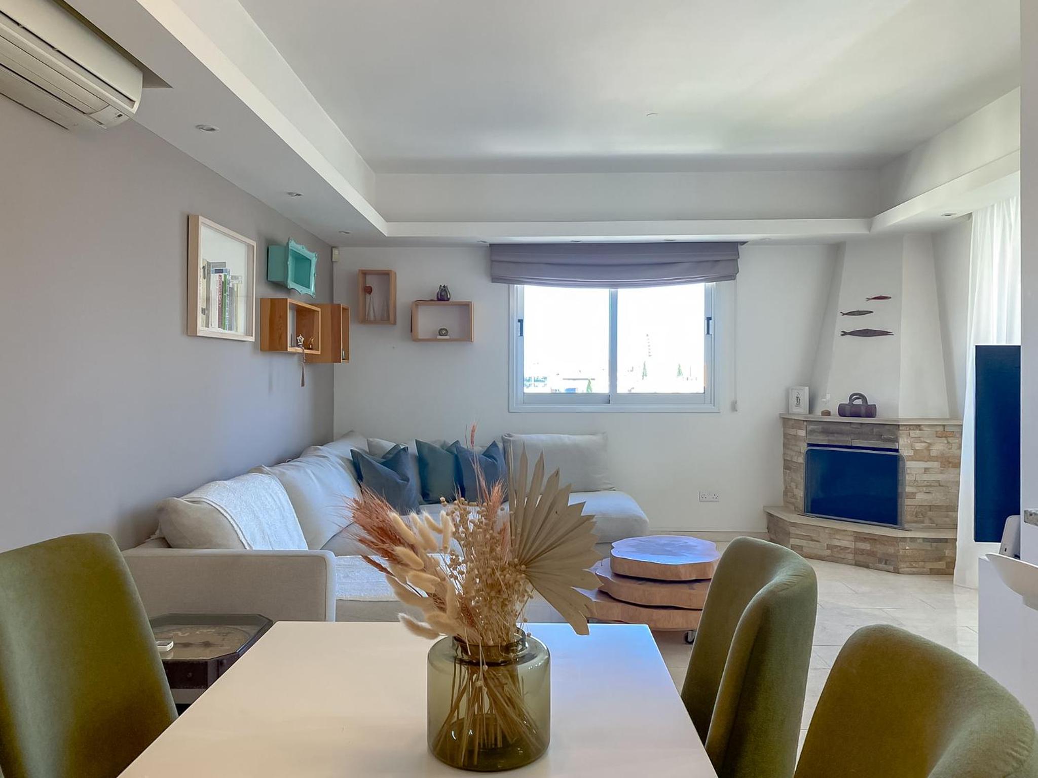 Phaedrus Living: Erato Seaview Luxury Penthouse