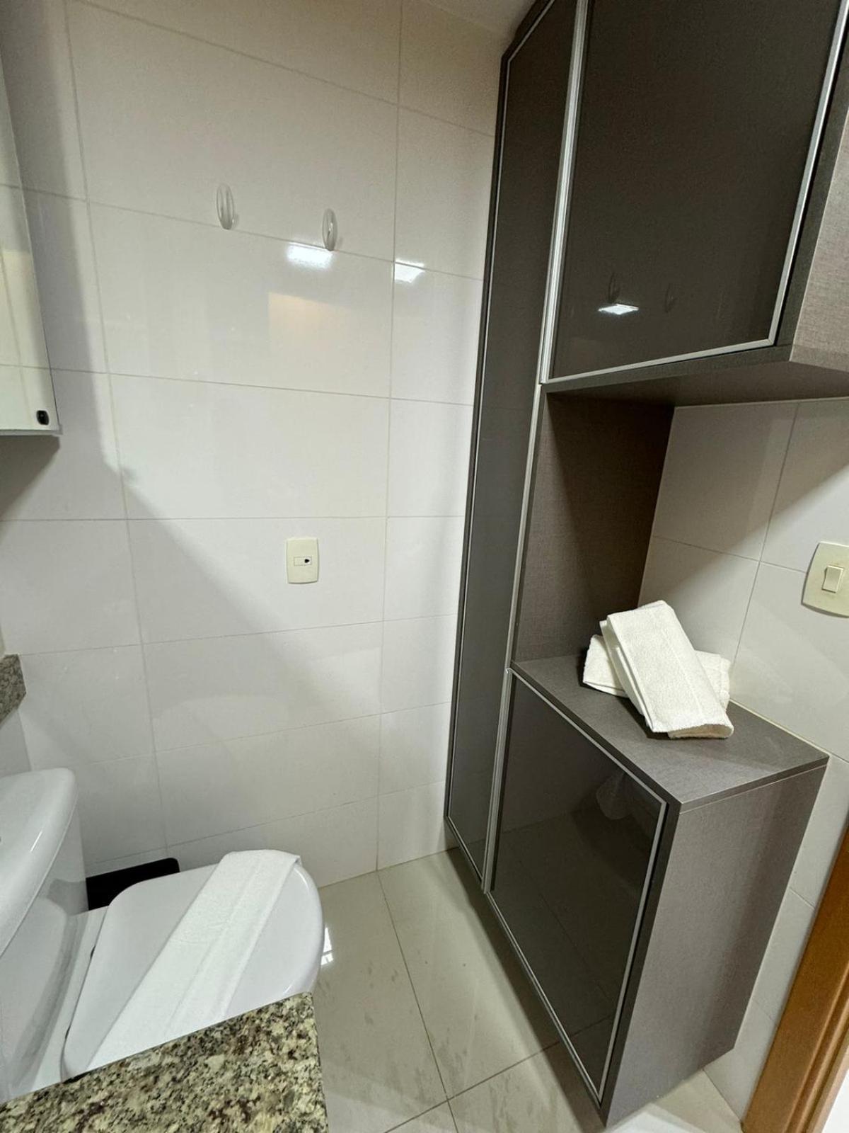 Luxuoso Flat Brisas do Lago Terraço Aconchegante