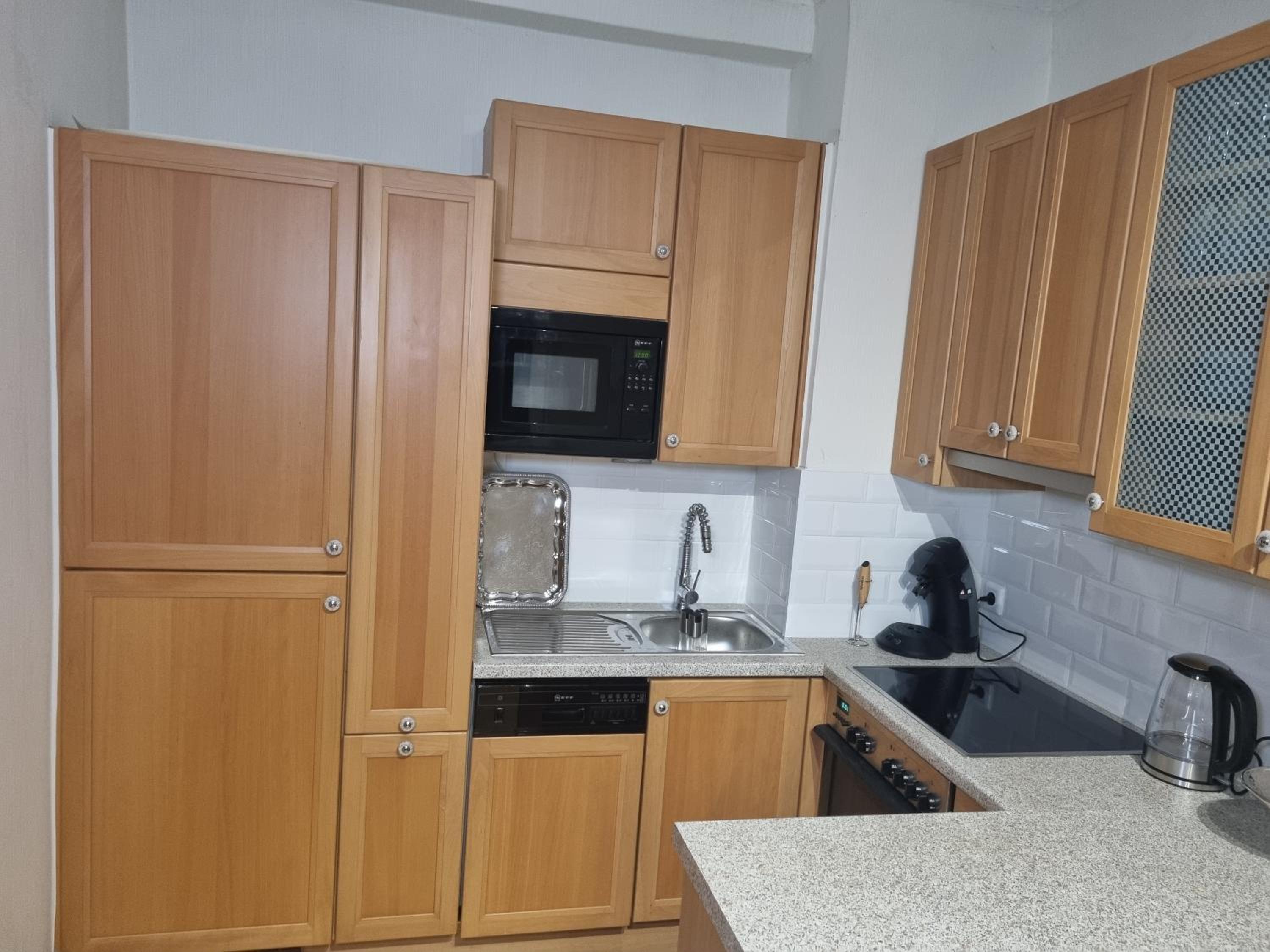 Villa with private Sauna and Jacuzzi, 8 min from Schloss Schöbrunn